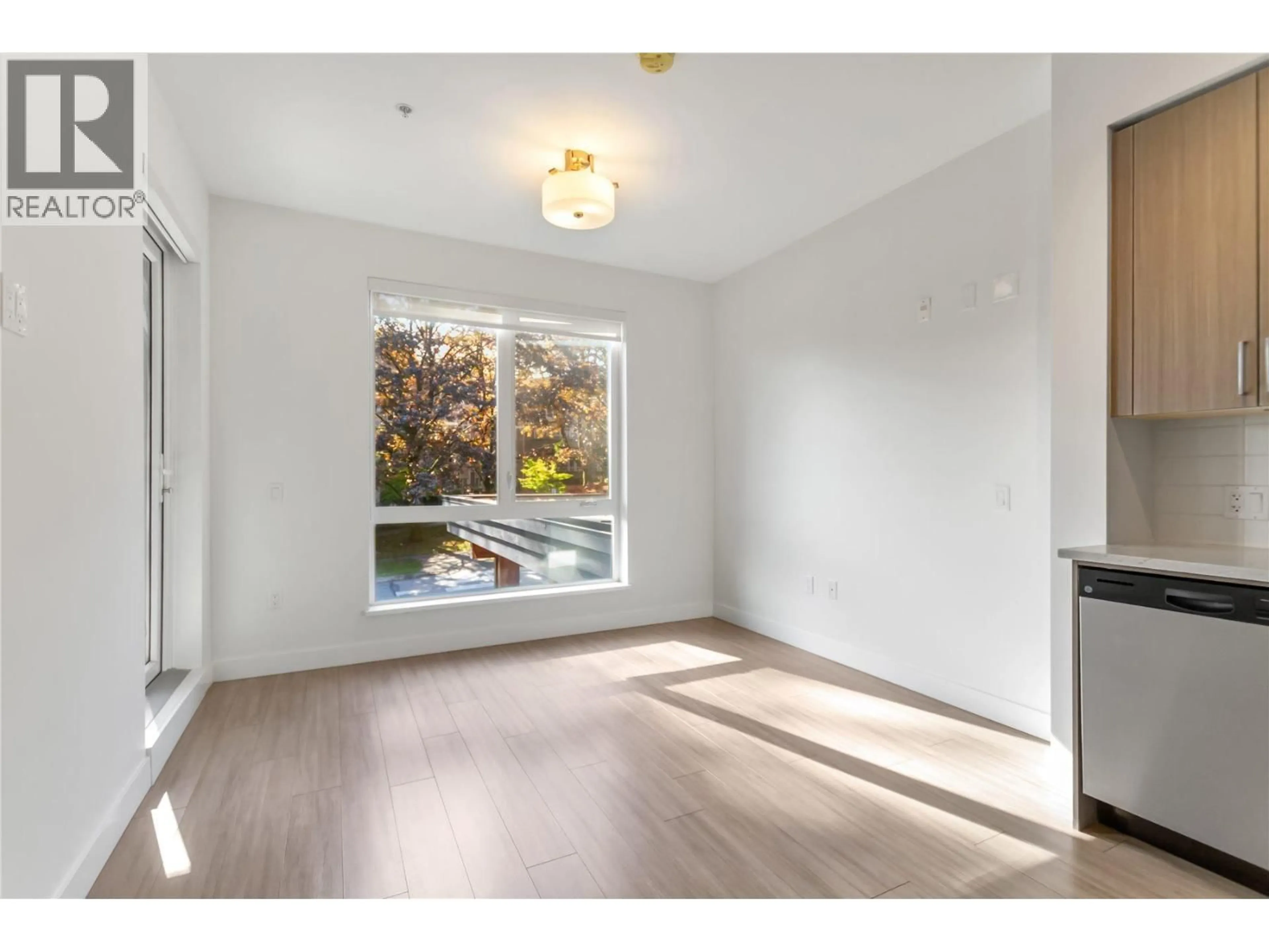 A pic of a room for 206 - 3365 4TH AVENUE, Vancouver British Columbia V5M1L7