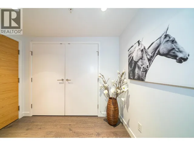 203 - 5782 BERTON AVENUE, Vancouver 4