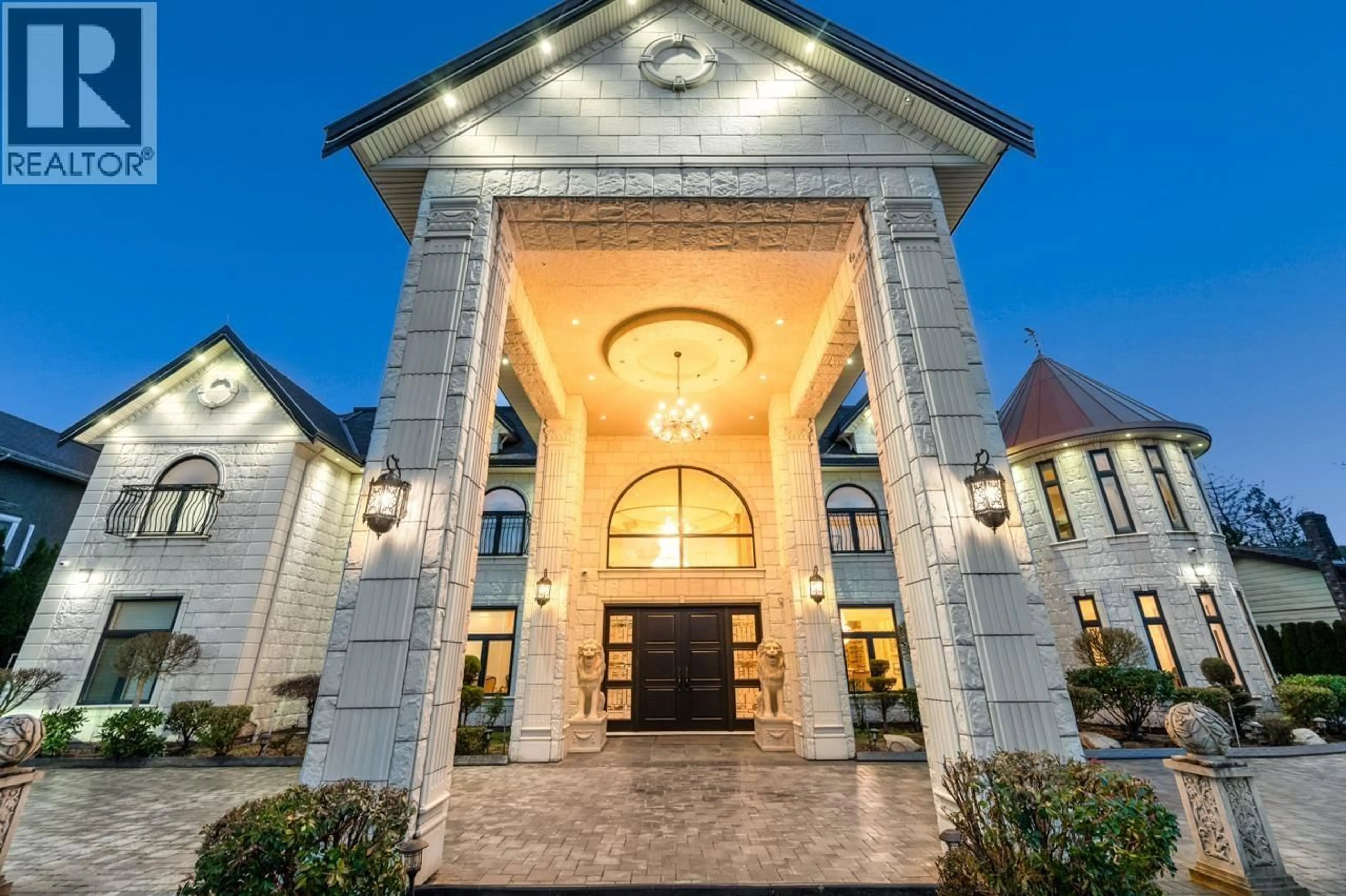 Indoor foyer for 6091 NO. 5 ROAD, Richmond British Columbia V6Y2V1