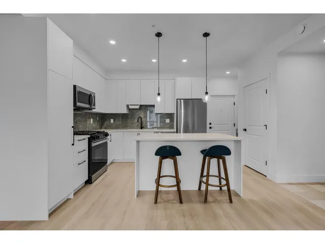 501 - 3438 146A STREET, Surrey 3