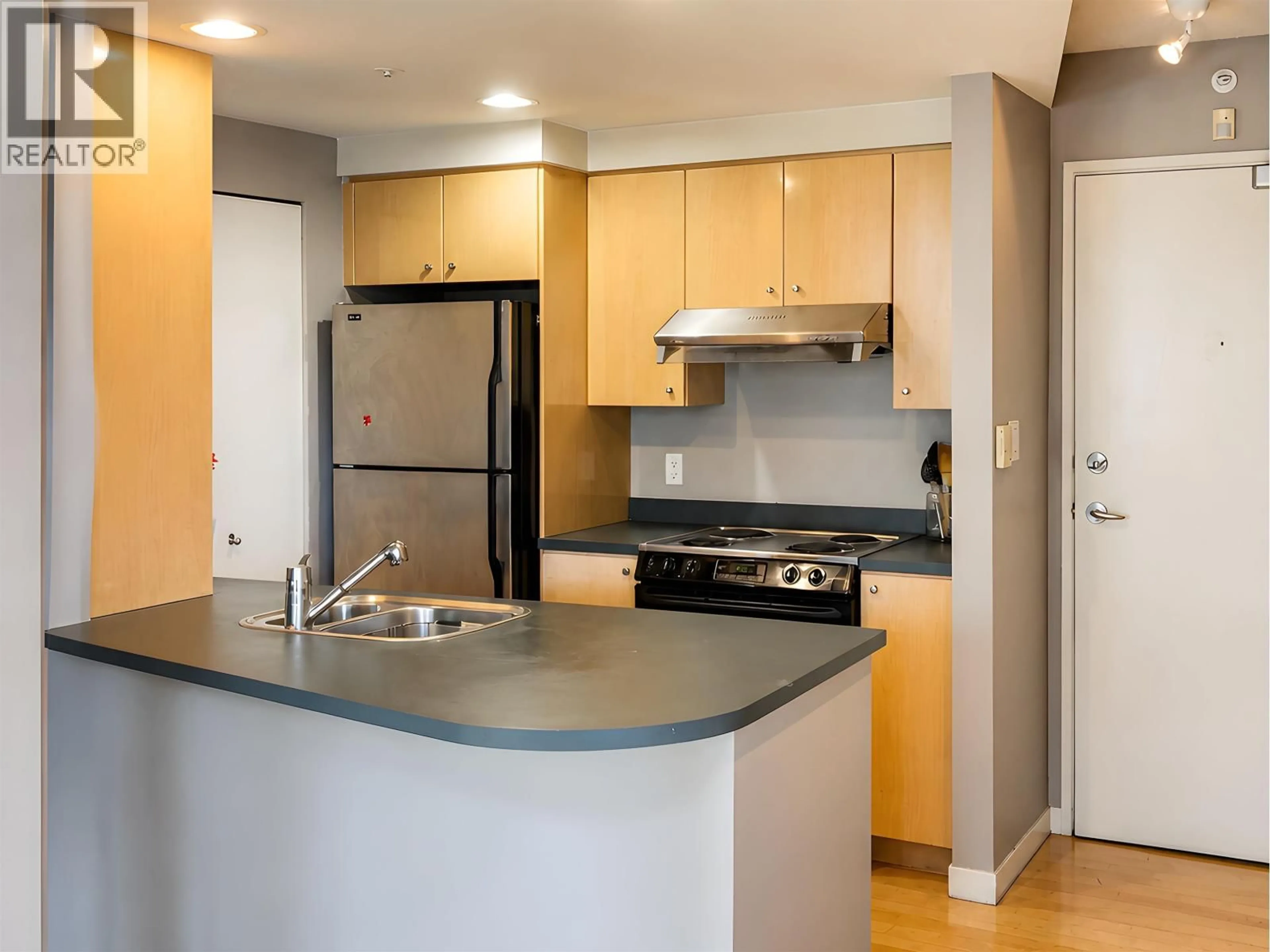 Standard kitchen, unknown for 3101 - 1009 EXPO BOULEVARD, Vancouver British Columbia V6Z2V9
