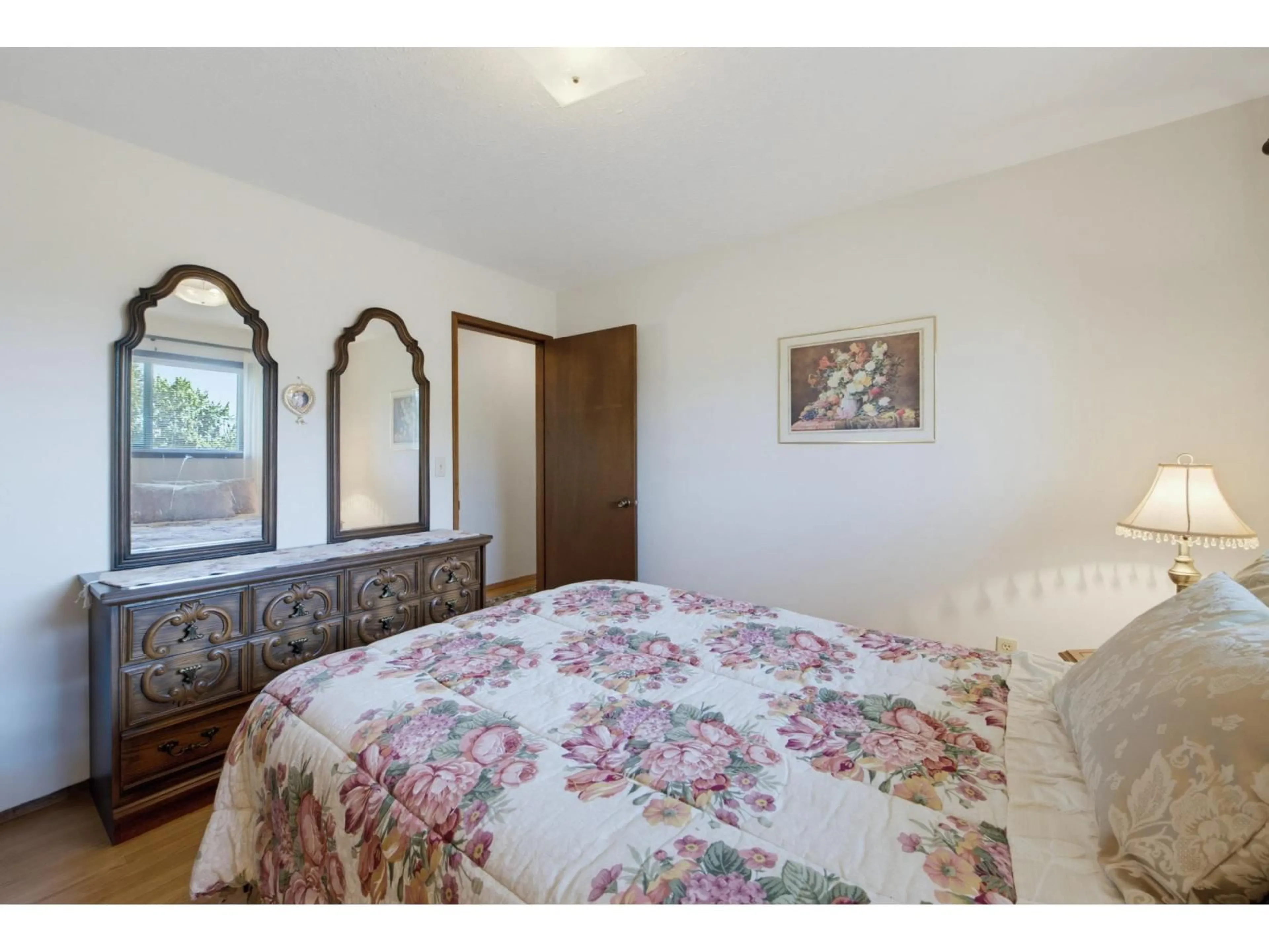 Bedroom with bed, unknown for 2053 FILUK PLACE, Abbotsford British Columbia V2S5P2