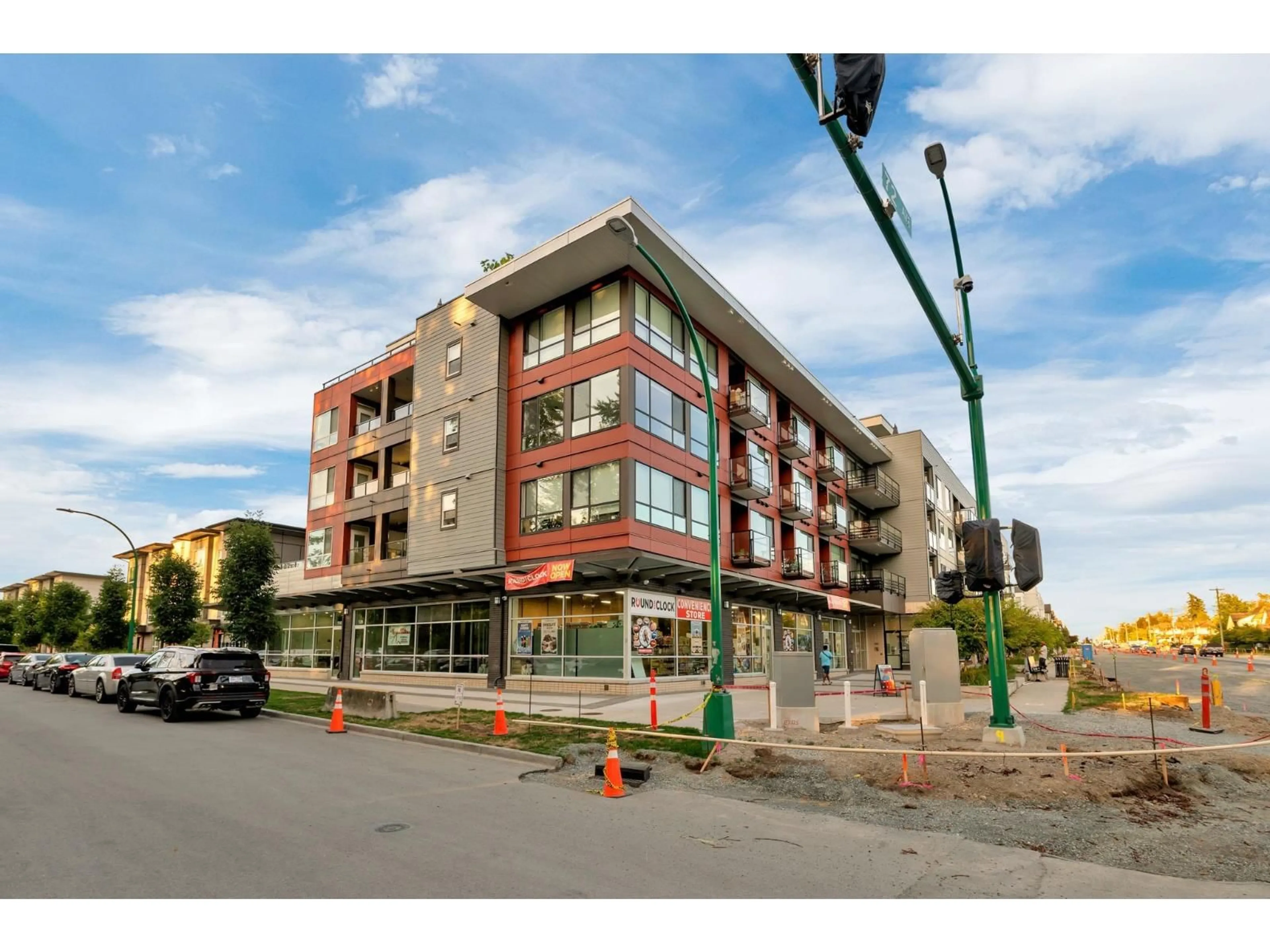 Unknown for 214 - 18811 72 AVENUE, Surrey British Columbia V4N6W7