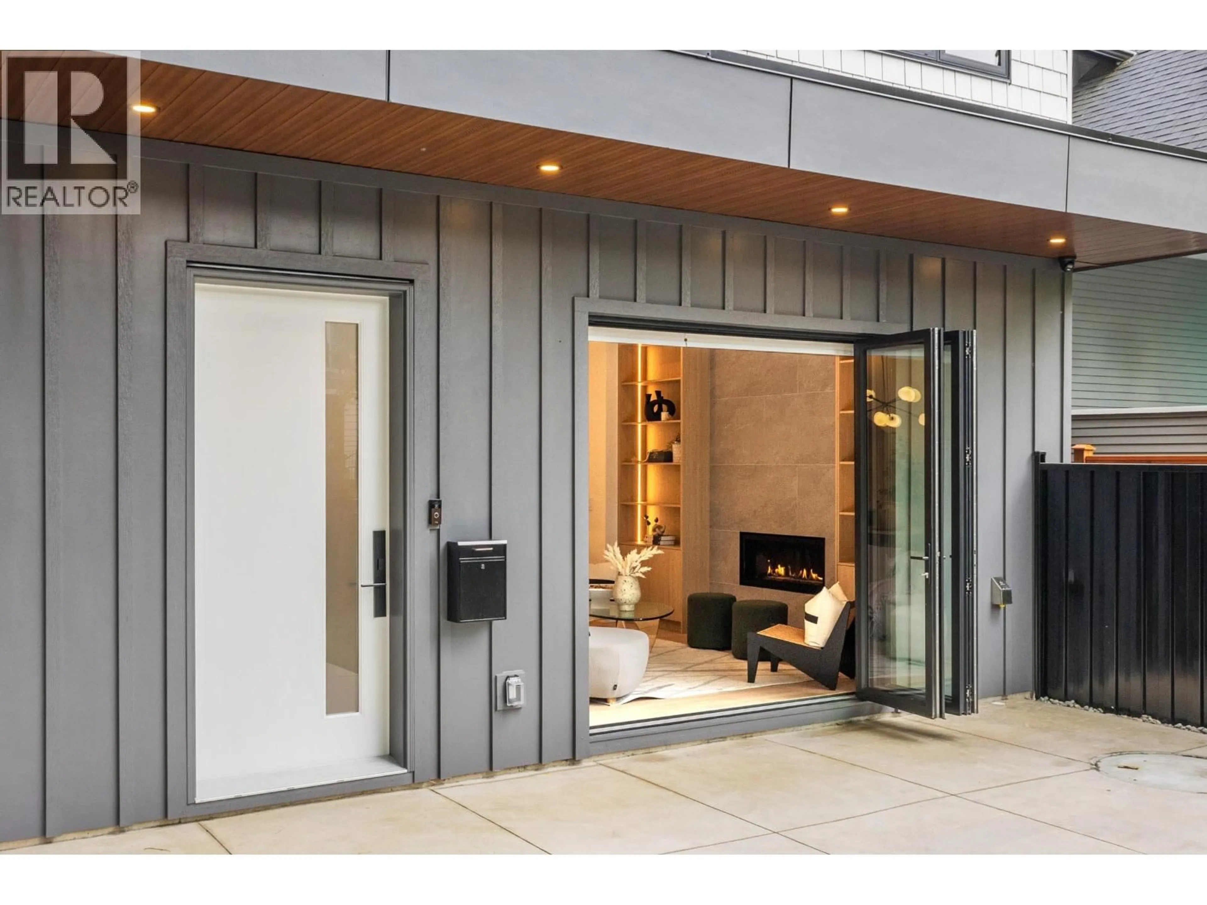 Indoor entryway for 1 - 3873 22ND AVENUE, Vancouver British Columbia V6S1J8