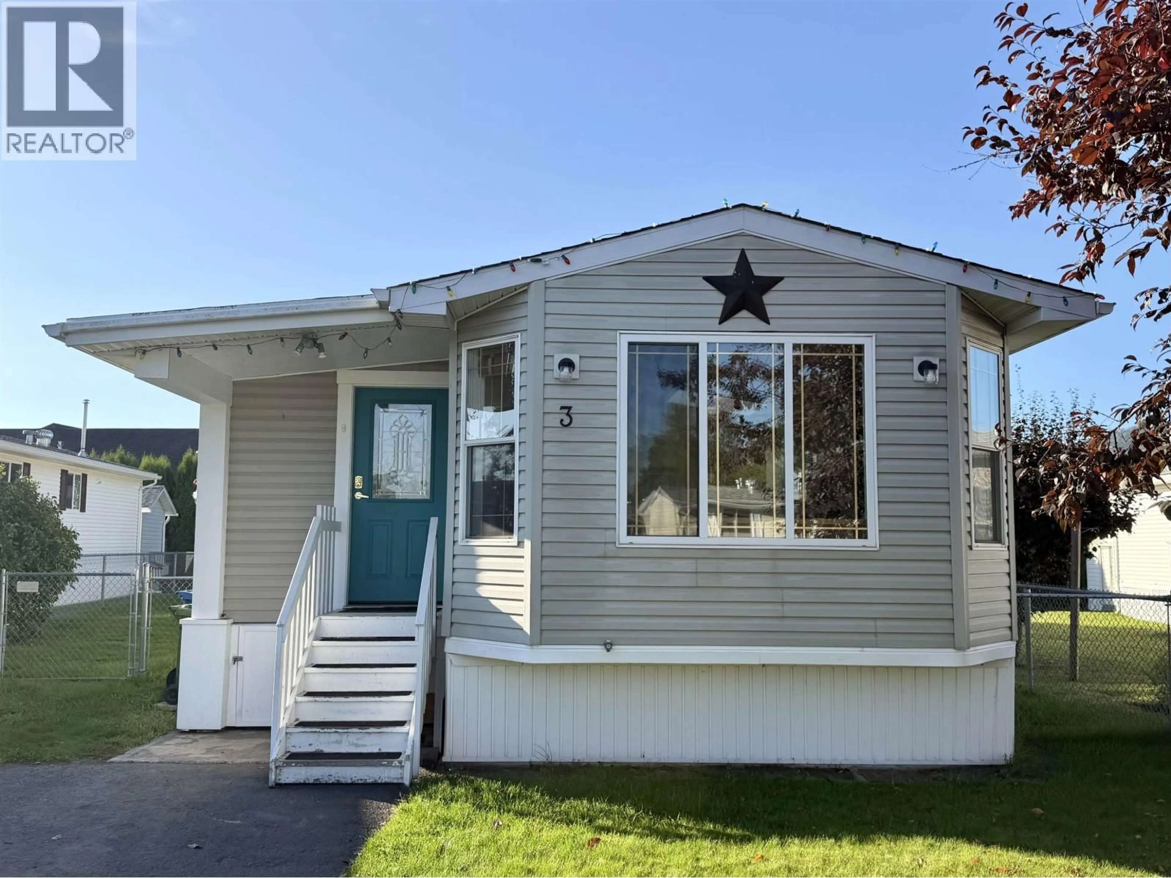 Home with vinyl exterior material, street for 3 - 3278 THIRD AVENUE, Smithers British Columbia V0J2N0