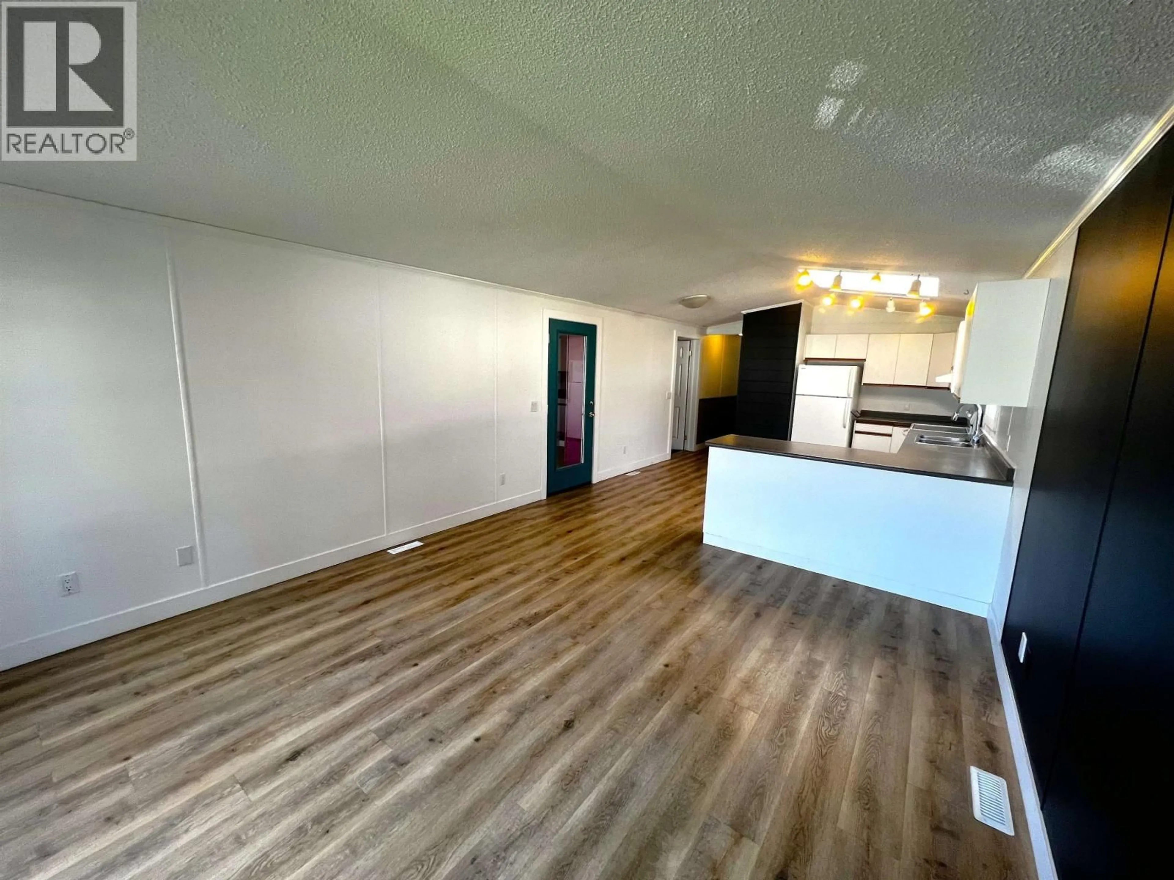 A pic of a room for 3 - 3278 THIRD AVENUE, Smithers British Columbia V0J2N0