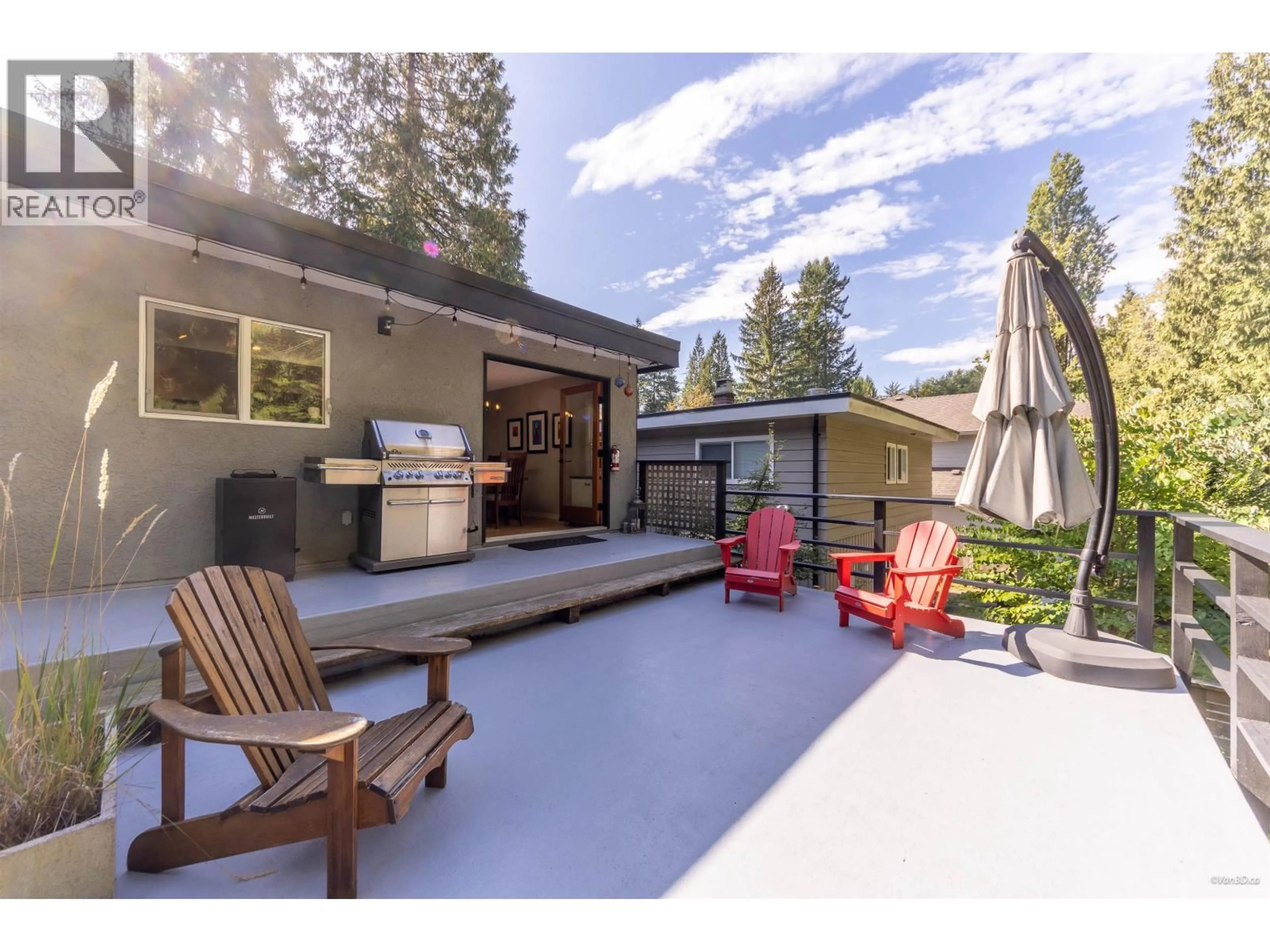 Patio, unknown for 4482 COVE CLIFF ROAD, North Vancouver British Columbia V7G1H6