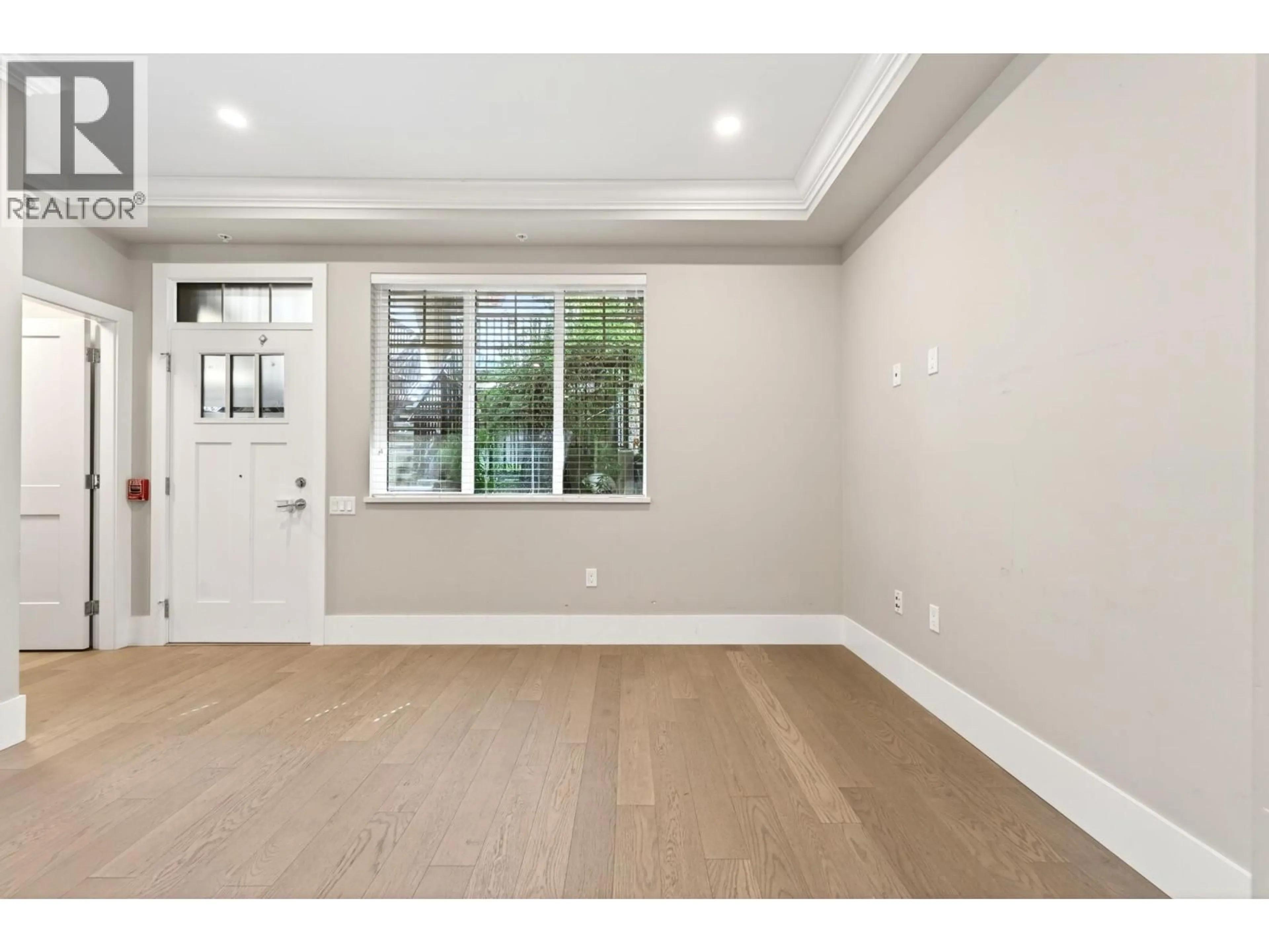 A pic of a room for 7523 YUKON STREET, Vancouver British Columbia V5X2Y4