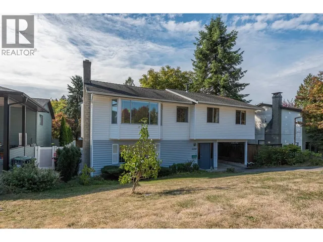 1260 VICTORIA DRIVE, Port Coquitlam 3