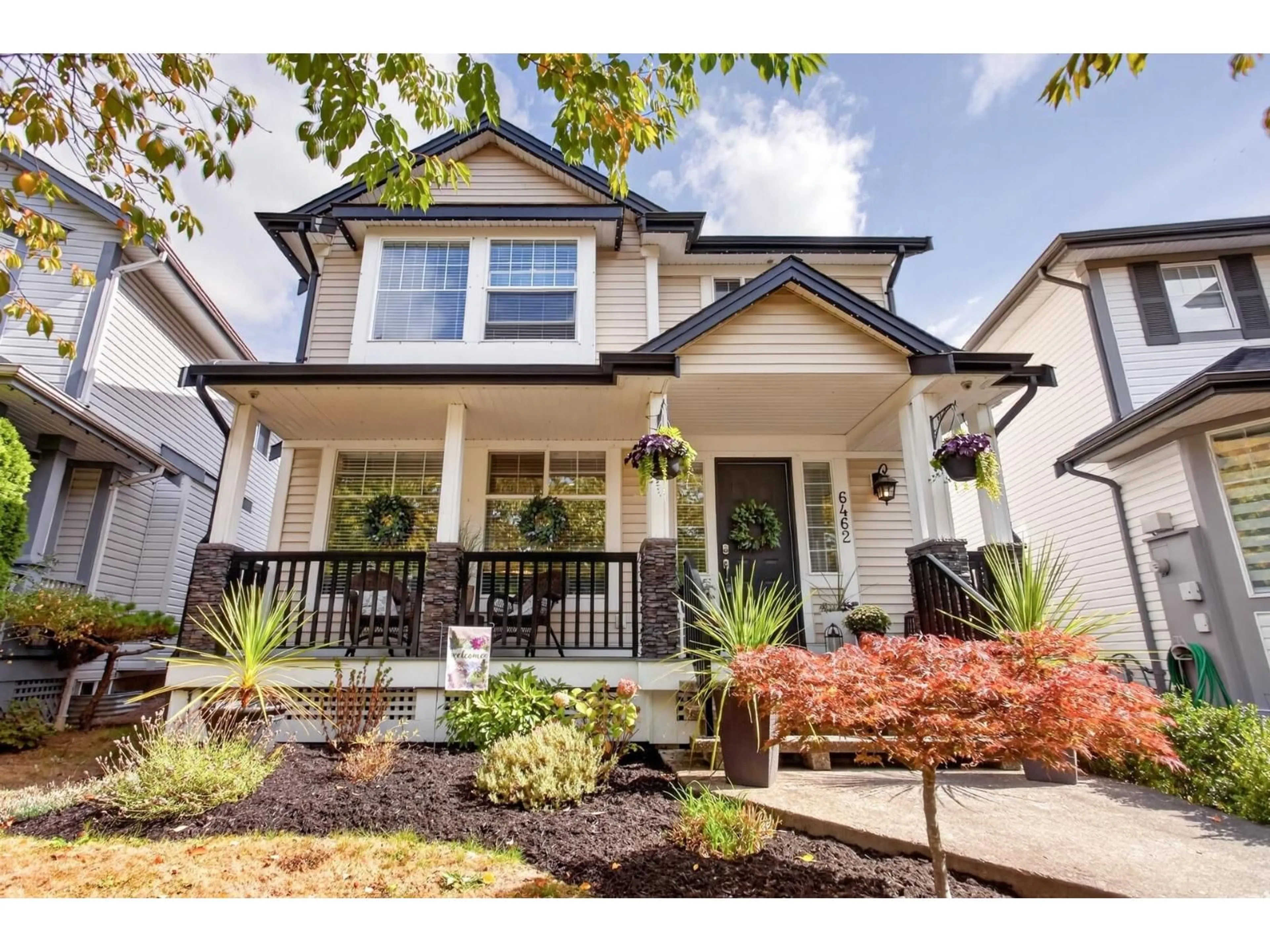 Home with vinyl exterior material, street for 6462 185 STREET, Surrey British Columbia V3S8S8