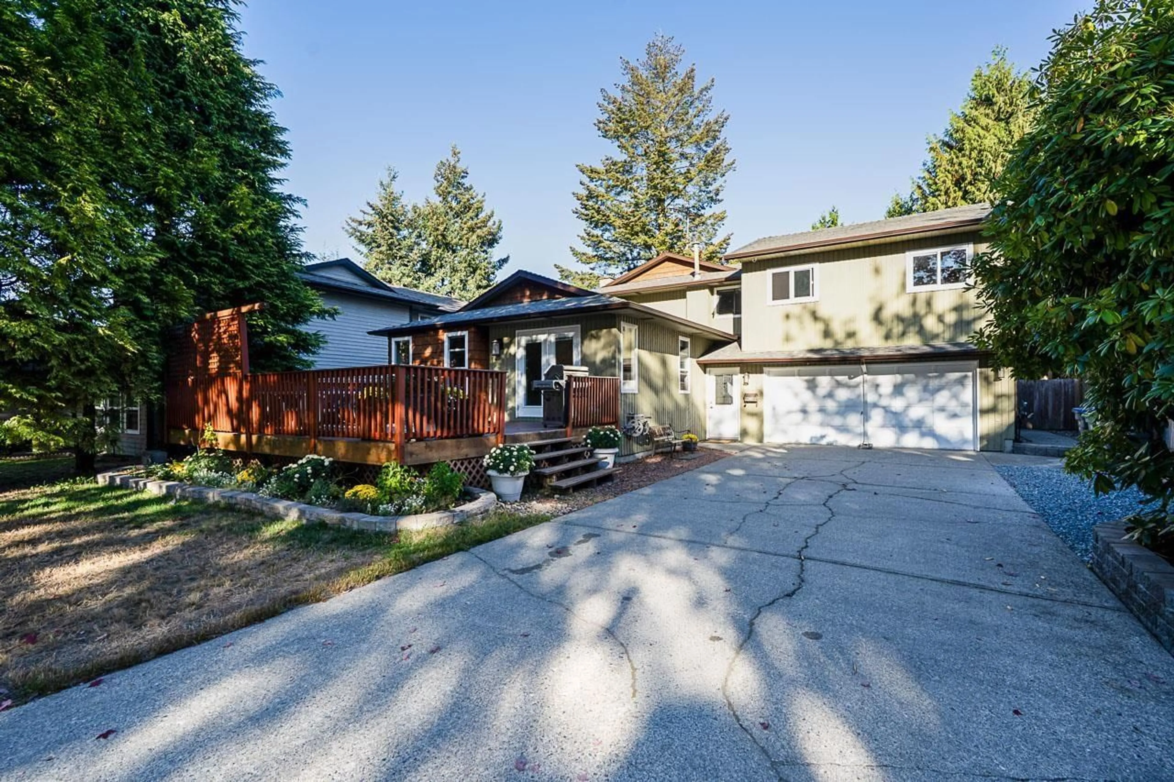 Unknown for 6126 131A STREET, Surrey British Columbia V3X1P8