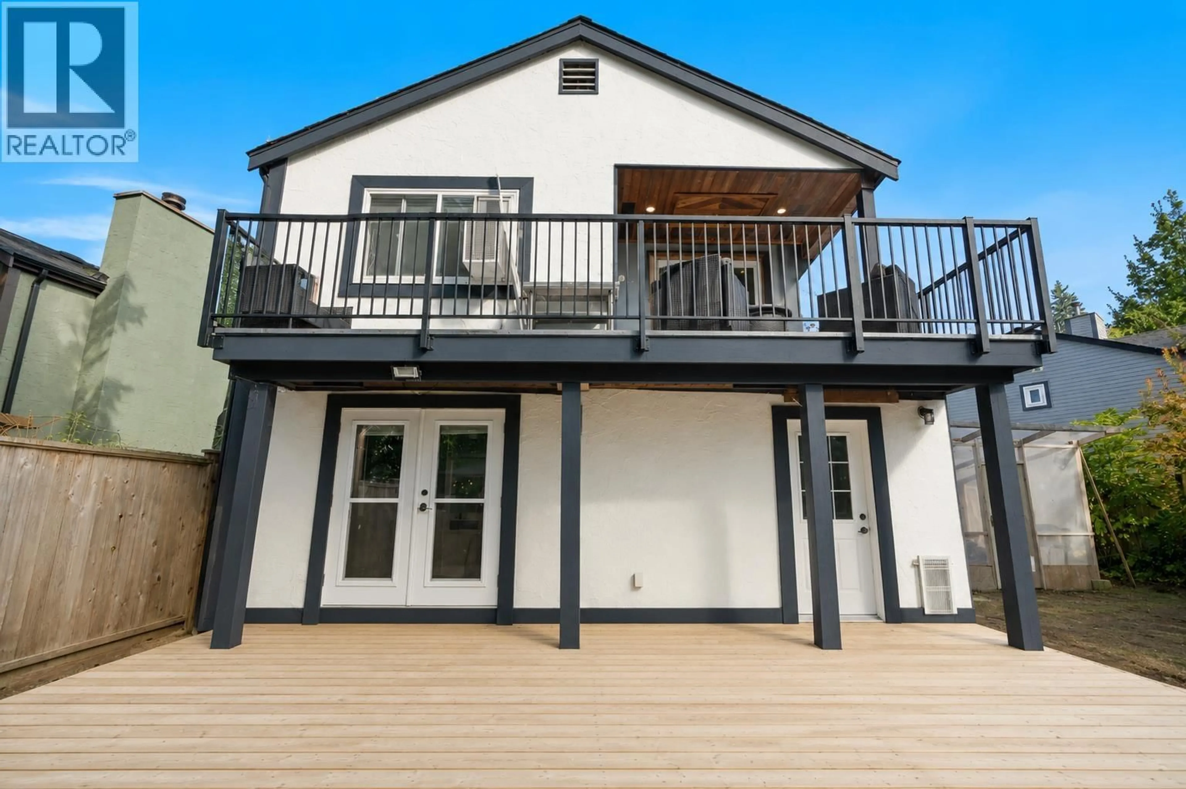 Home with vinyl exterior material, unknown for 12044 MCINTYRE COURT, Maple Ridge British Columbia V2X8M8