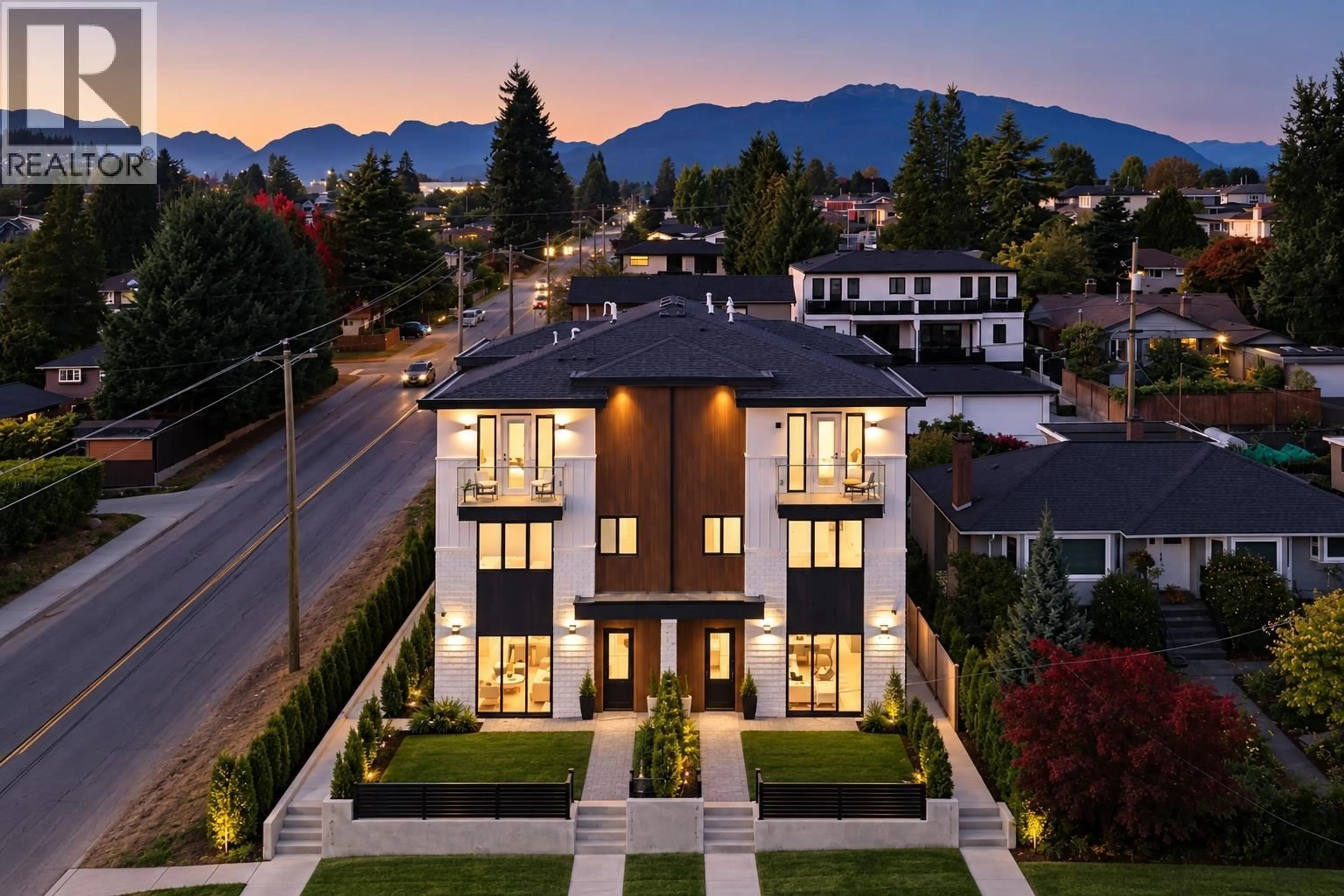 Unknown for 2 - 6503 WINCH STREET, Burnaby British Columbia V5B2L5
