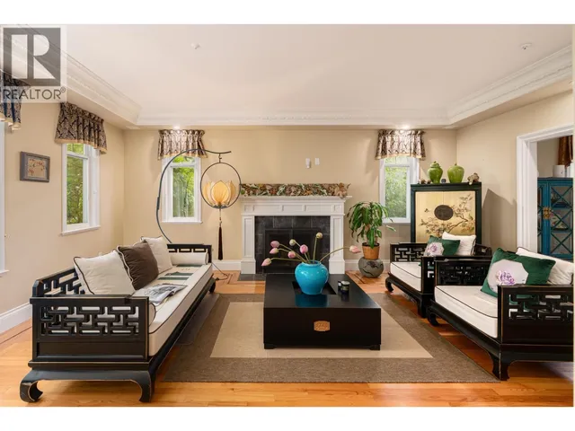 2087 18TH AVENUE, Vancouver 3
