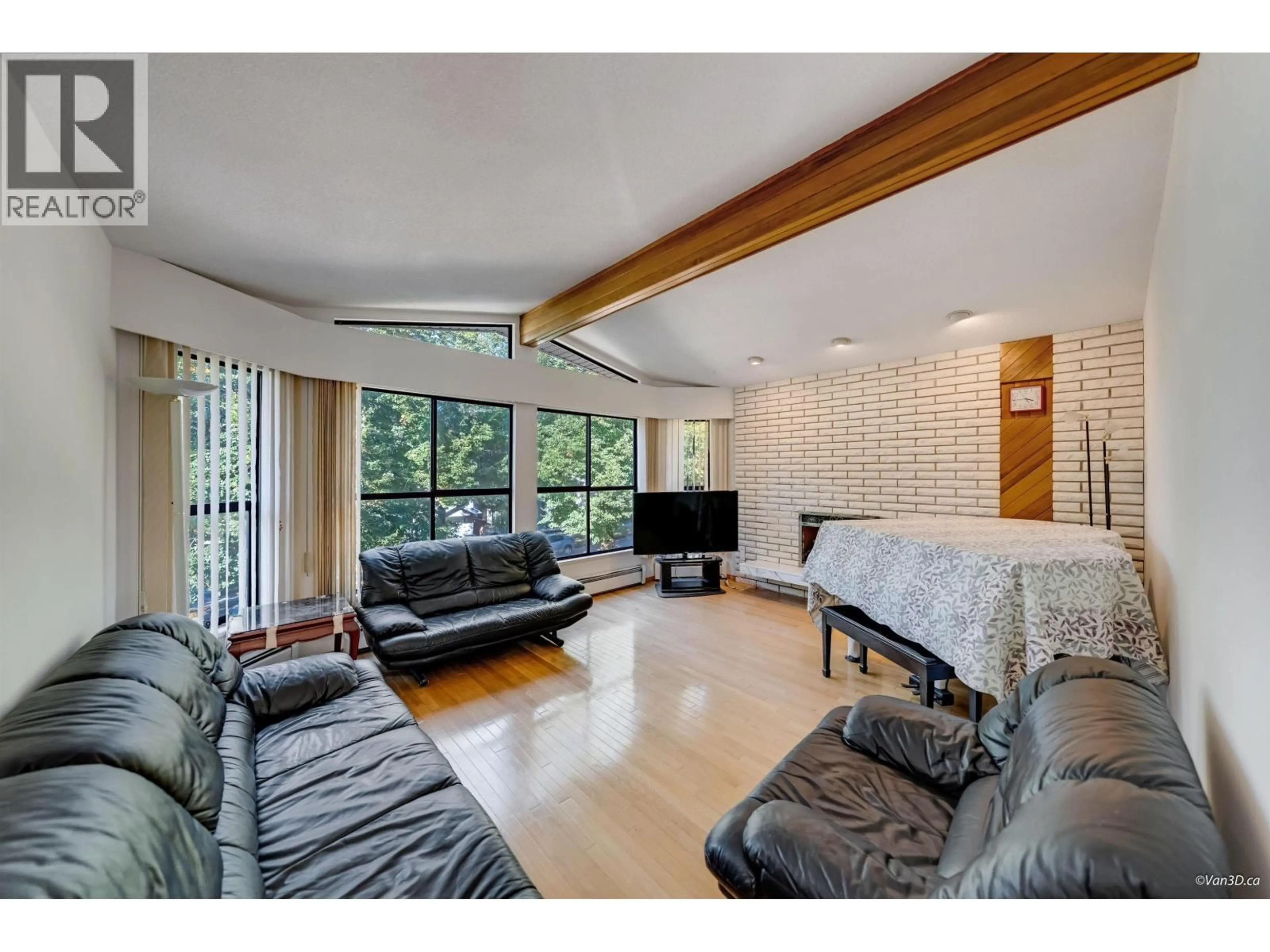 Unknown for 3056 28TH AVENUE, Vancouver British Columbia V5R1S5