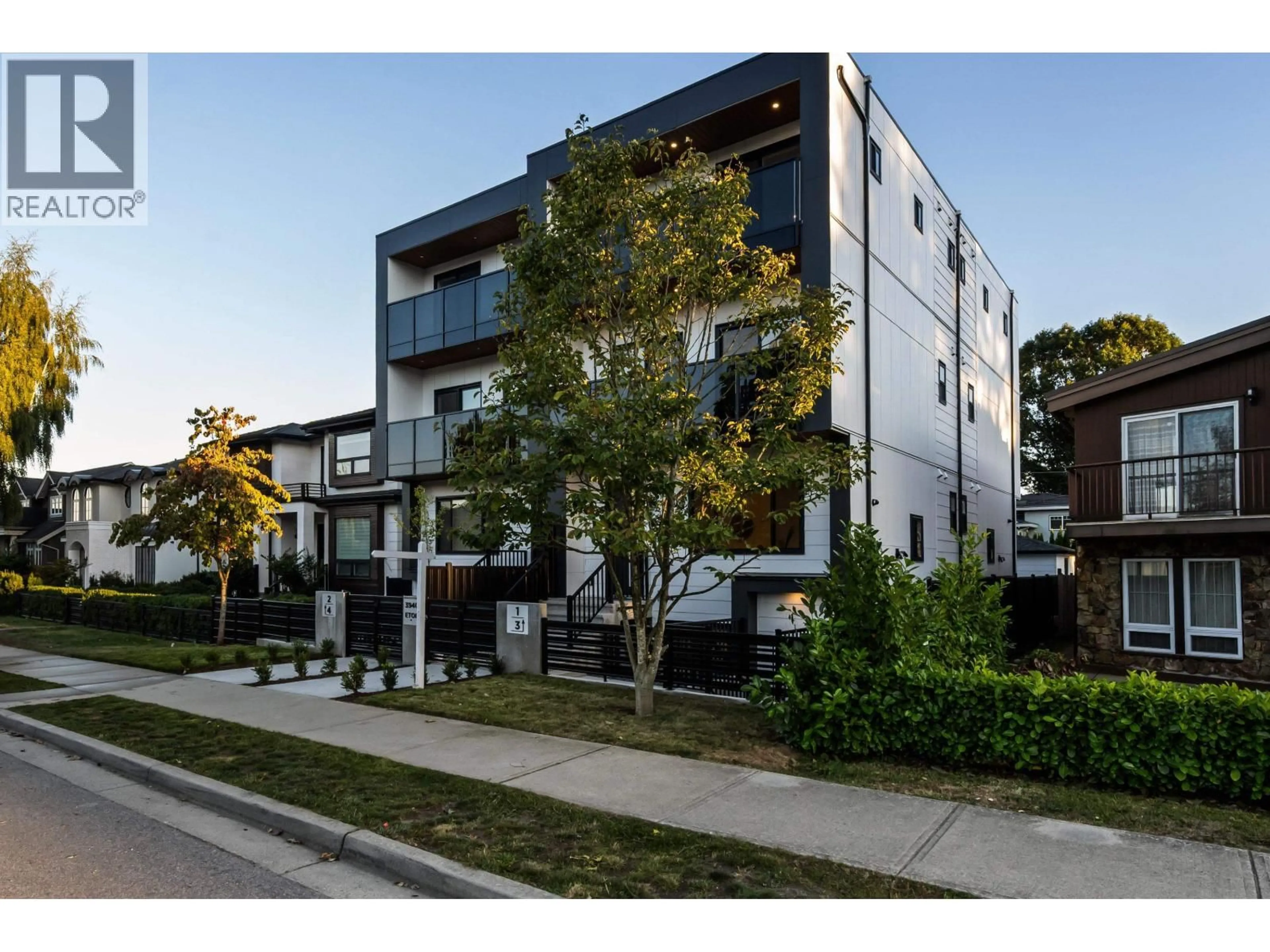 Home with brick exterior material, street for 3 - 3940 ETON STREET, Burnaby British Columbia V5C1J5