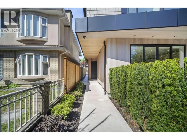 2 - 5033 PRINCE ALBERT STREET, Vancouver 2
