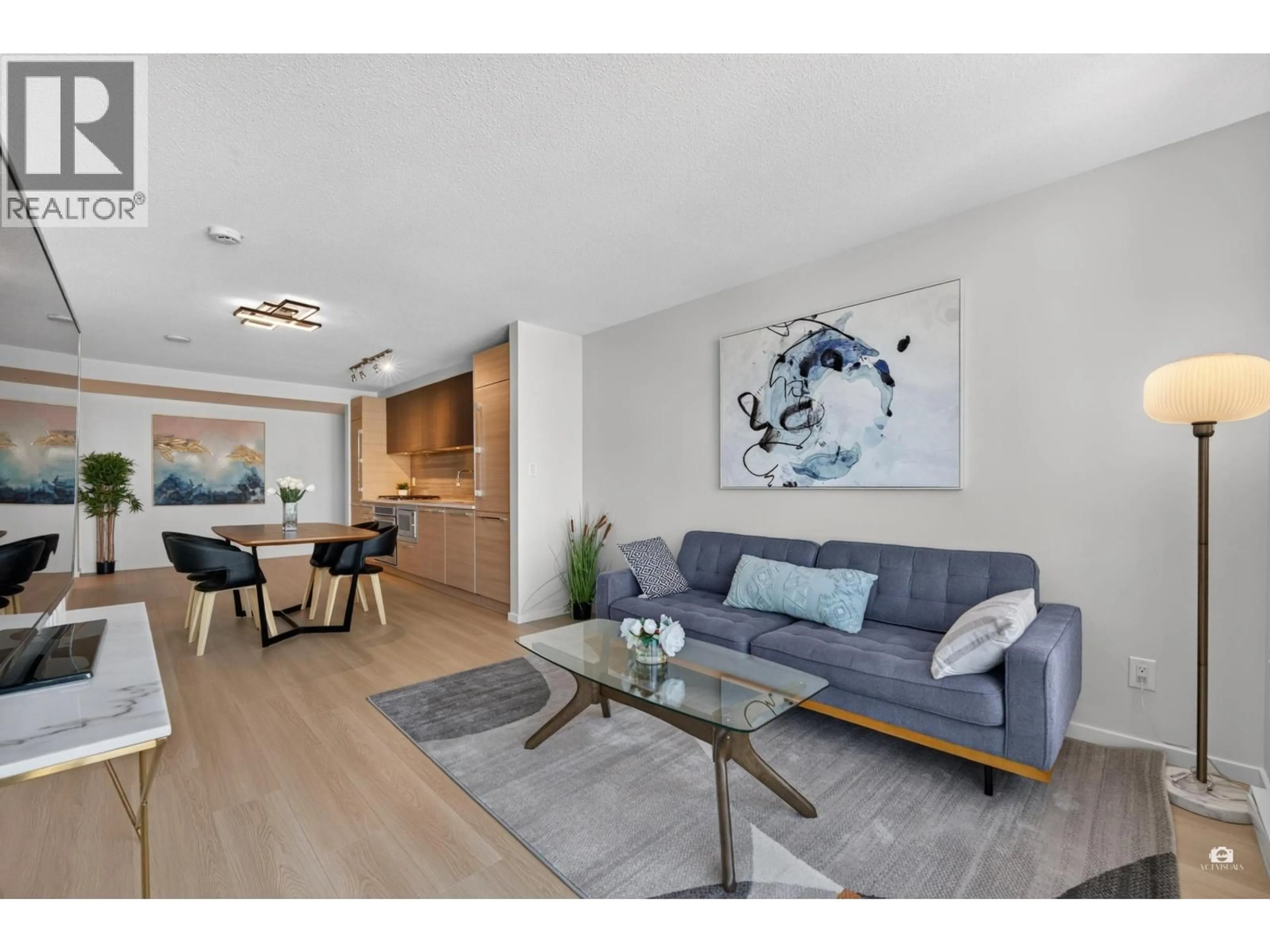 Living room with furniture, unknown for 1806 - 6658 DOW AVENUE, Burnaby British Columbia V5H0C7