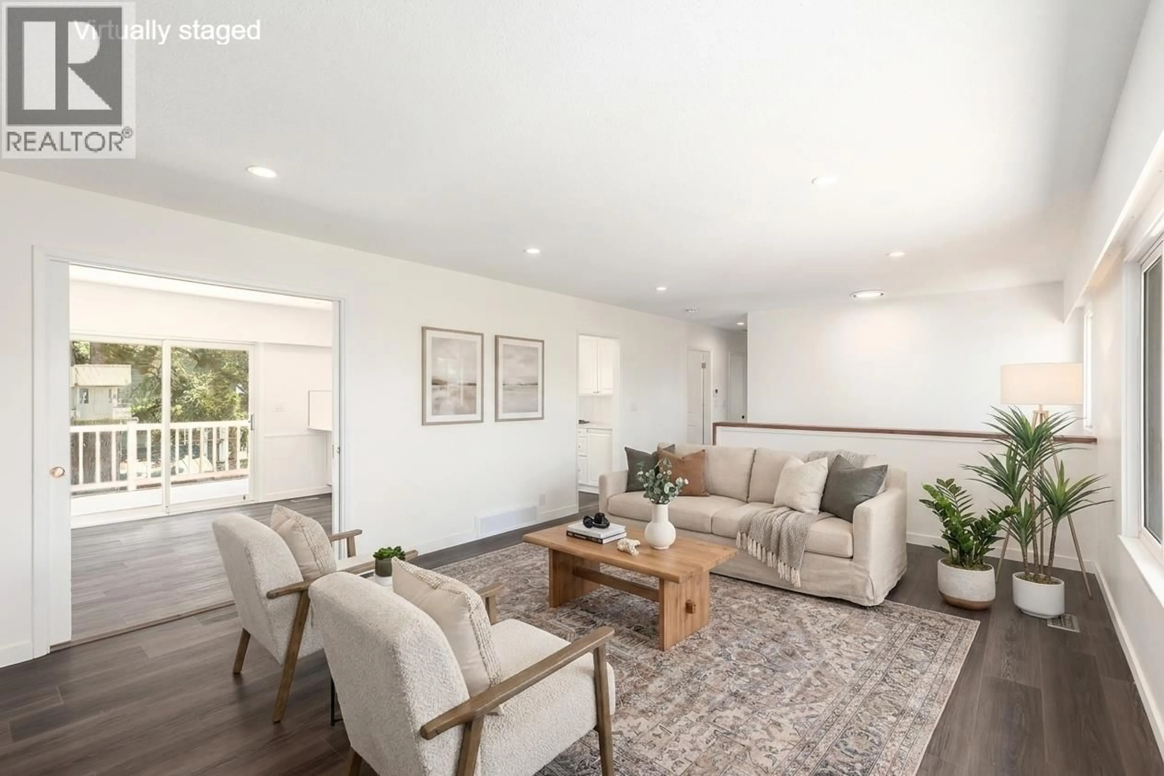 Living room with furniture, unknown for 4600 53 STREET, Delta British Columbia V4K2Z1