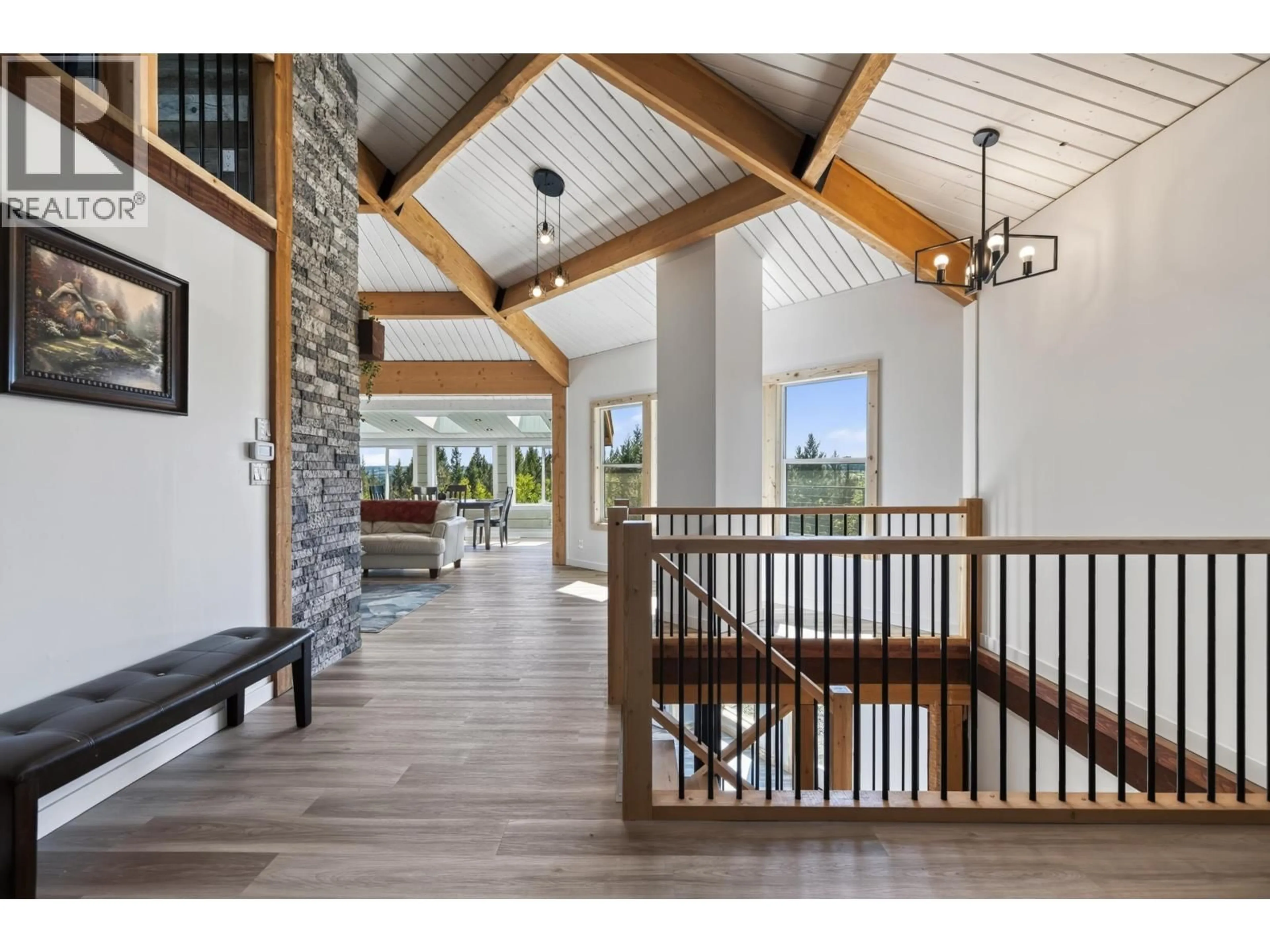 Indoor entryway for 6318 HIGHLAND CRESCENT, 100 Mile House British Columbia V0K2E3