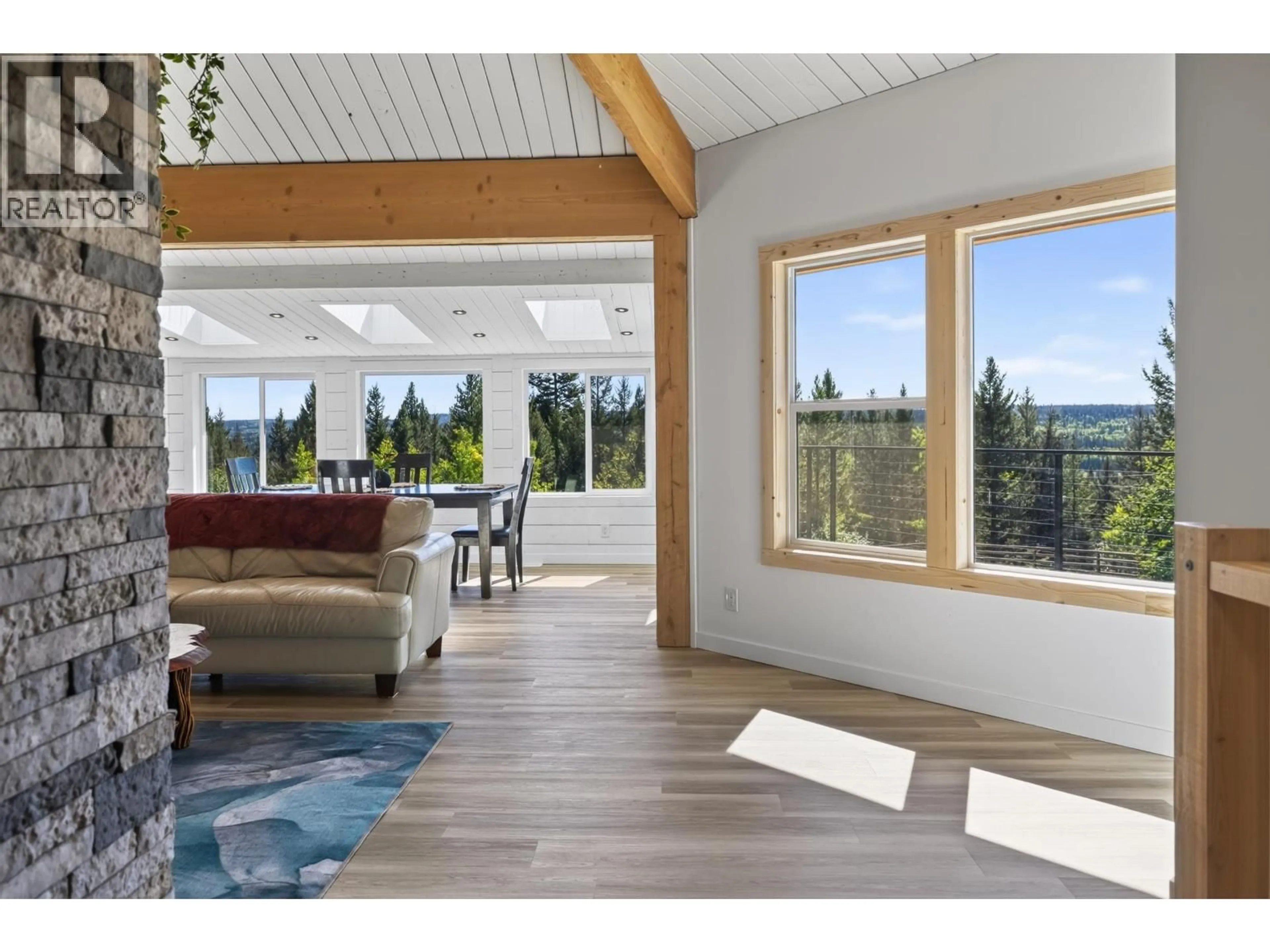 Unknown for 6318 HIGHLAND CRESCENT, 100 Mile House British Columbia V0K2E3