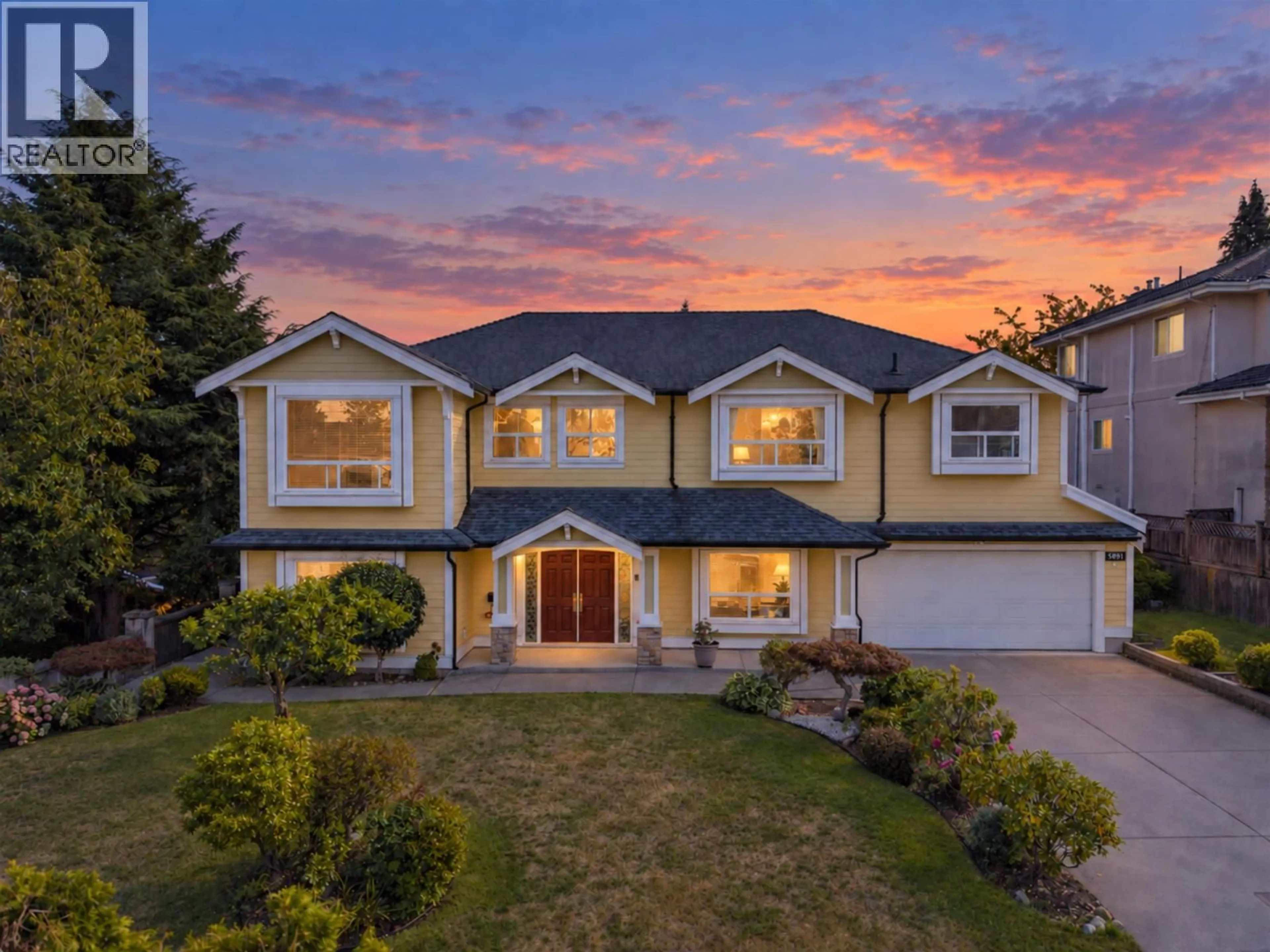 Home with vinyl exterior material, street for 5891 DICKENS PLACE, Burnaby British Columbia V5H1W4