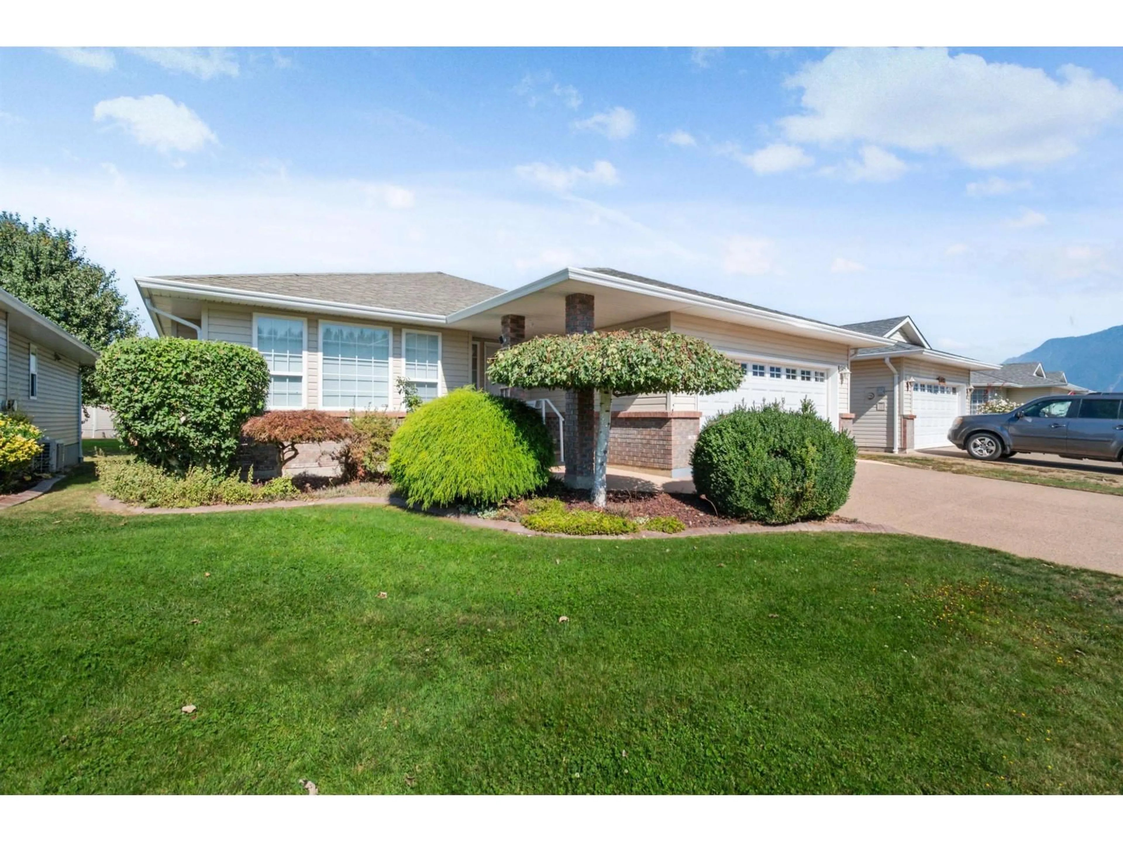 Home with vinyl exterior material, street for 43 - 7292 ELM ROAD, Agassiz British Columbia V0M1A2
