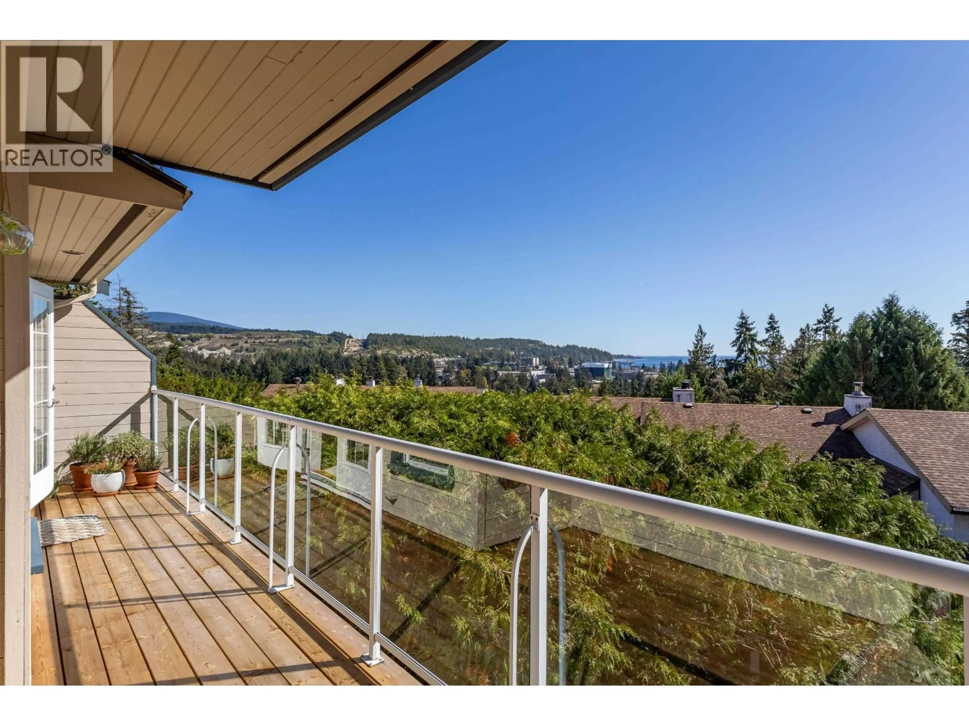 Unknown for 8 - 5768 MARINE WAY, Sechelt British Columbia V7Z0K4