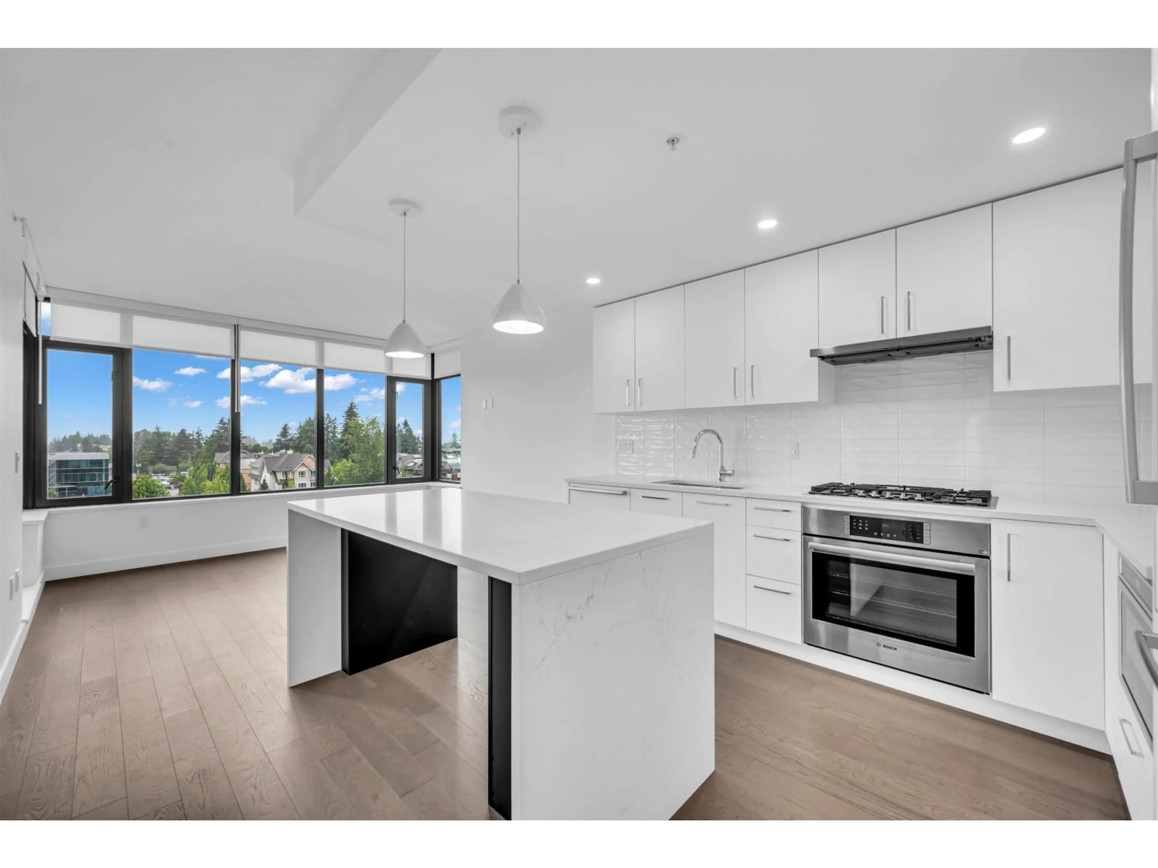 Open concept kitchen, unknown for 702 - 1588 JOHNSTON ROAD, White Rock British Columbia V4B3Z7