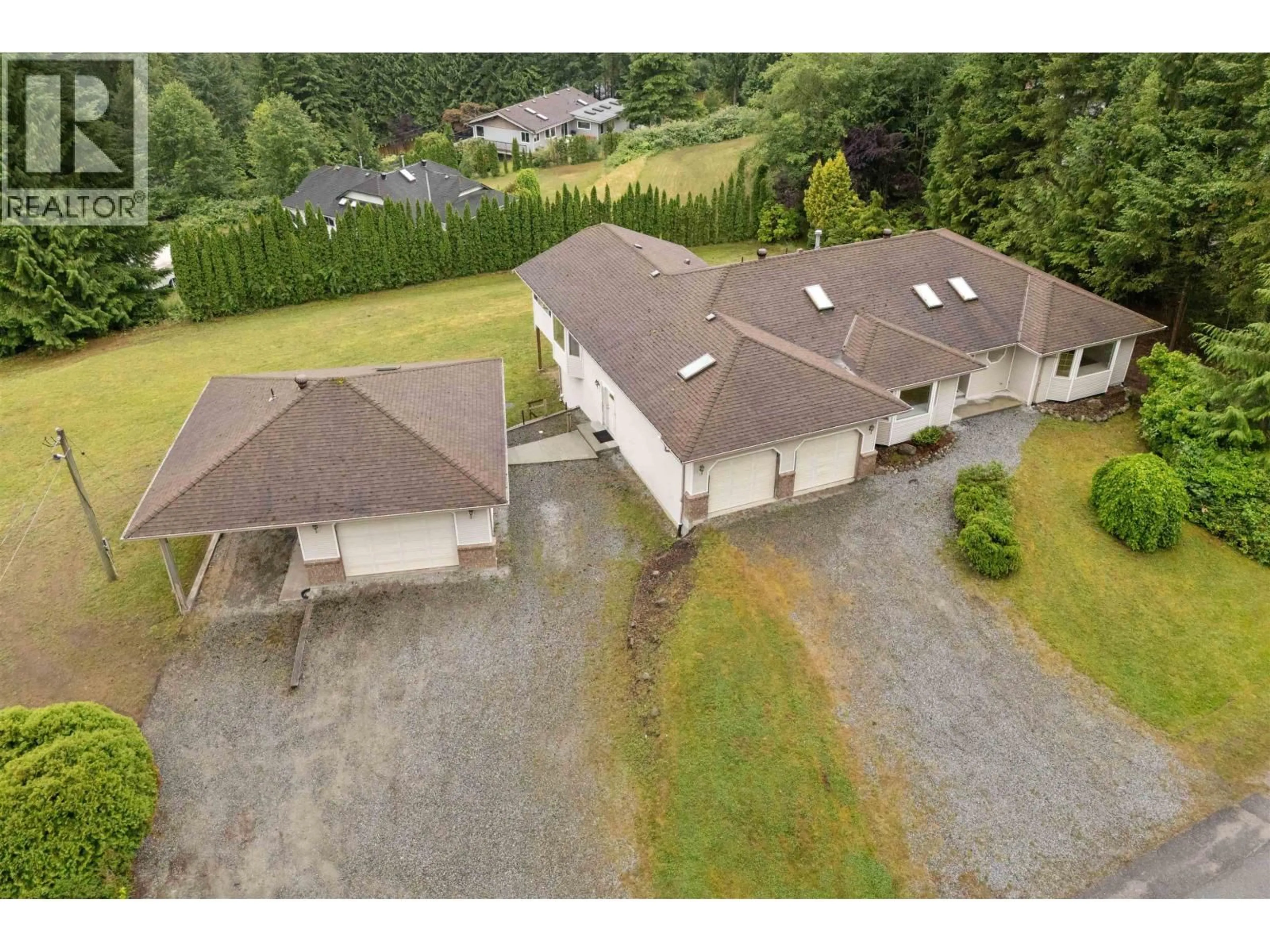 A pic from outside/outdoor area/front of a property/back of a property/a pic from drone, unknown for 27660 128 AVENUE, Maple Ridge British Columbia V2W1N5
