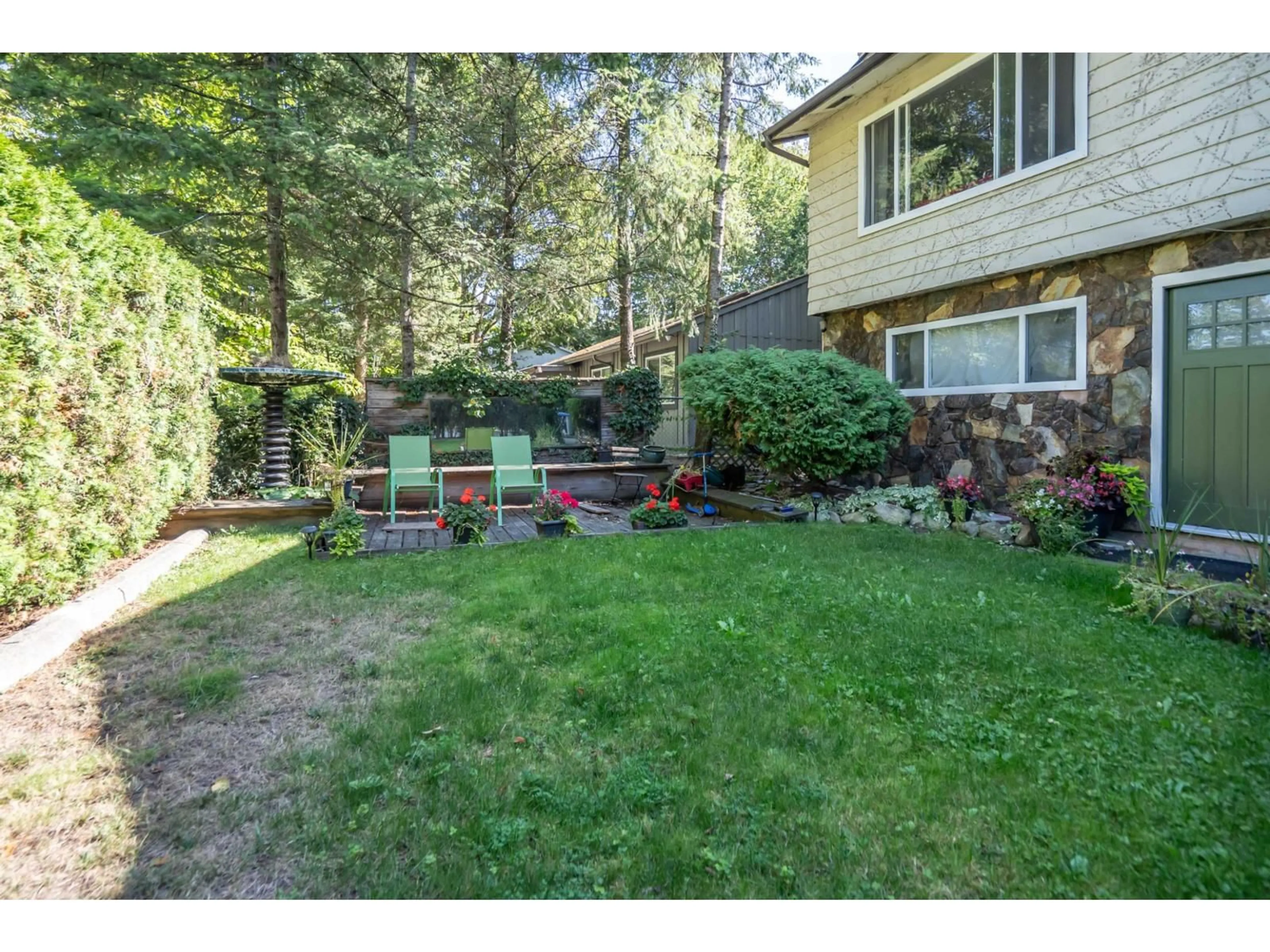 Patio, unknown for 13314 114 AVENUE, Surrey British Columbia V3R2L3