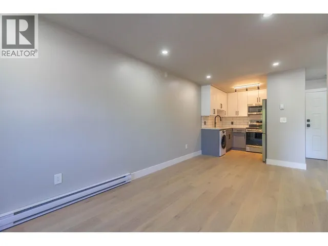 201 - 1948 COQUITLAM AVENUE, Port Coquitlam 4