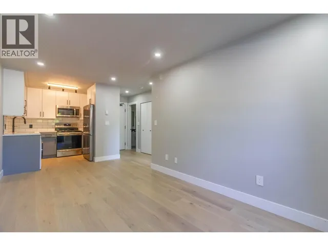 201 - 1948 COQUITLAM AVENUE, Port Coquitlam 5