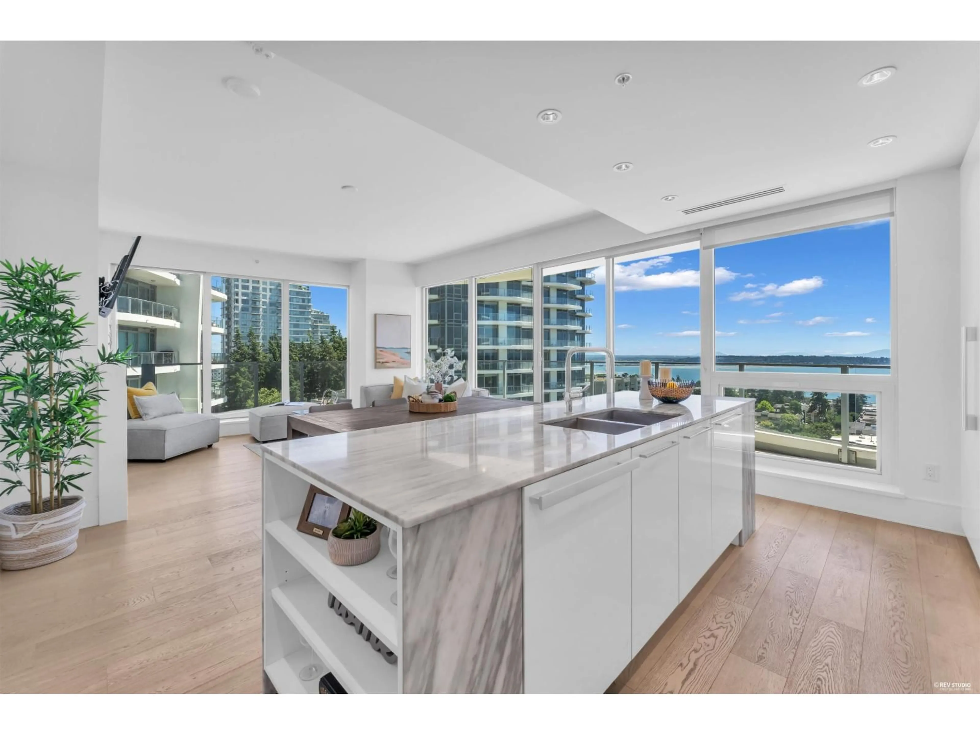 Open concept kitchen, unknown for 1106 - 1500 MARTIN STREET, White Rock British Columbia V4B0C2