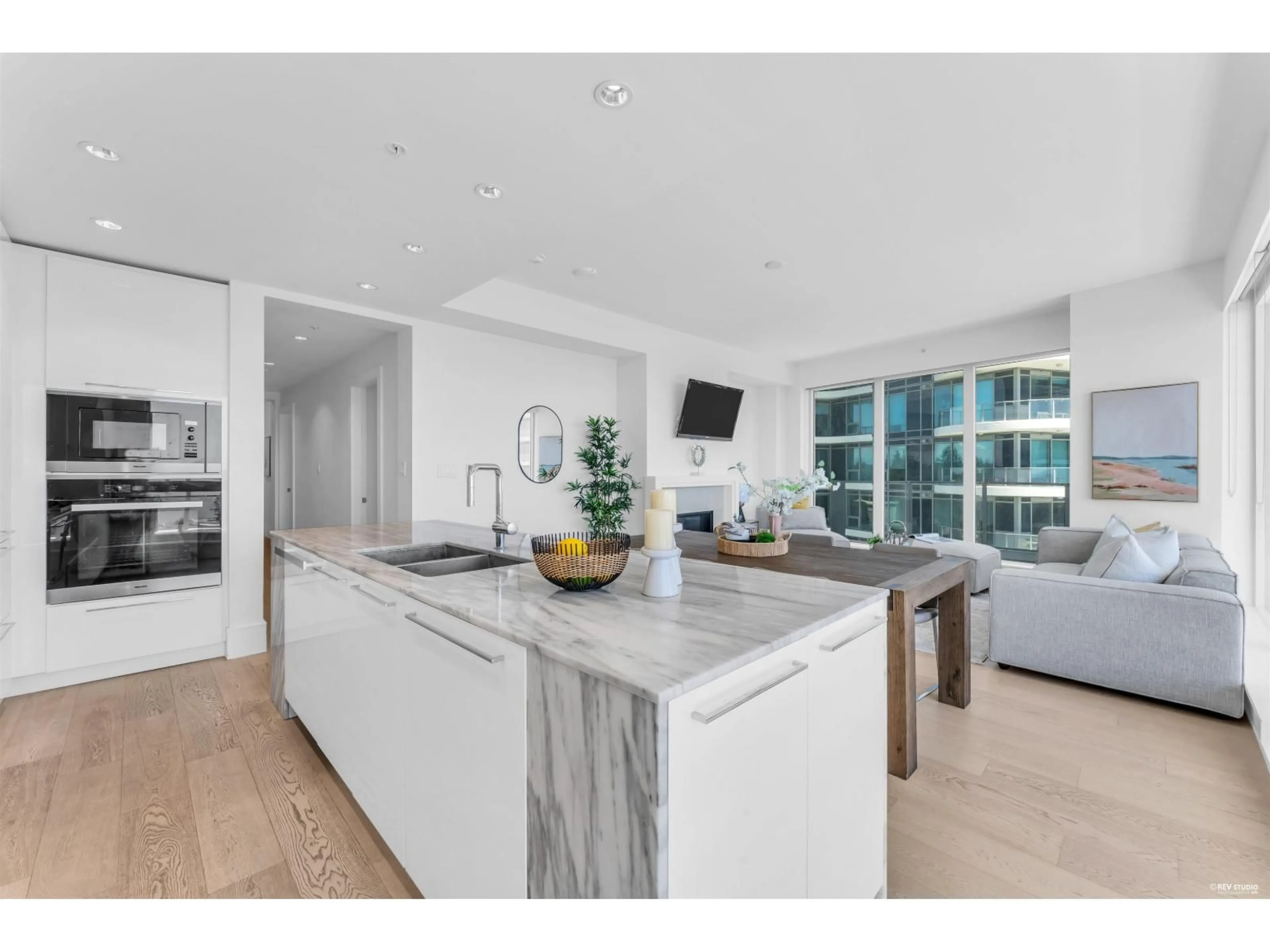 Open concept kitchen, unknown for 1106 - 1500 MARTIN STREET, White Rock British Columbia V4B0C2