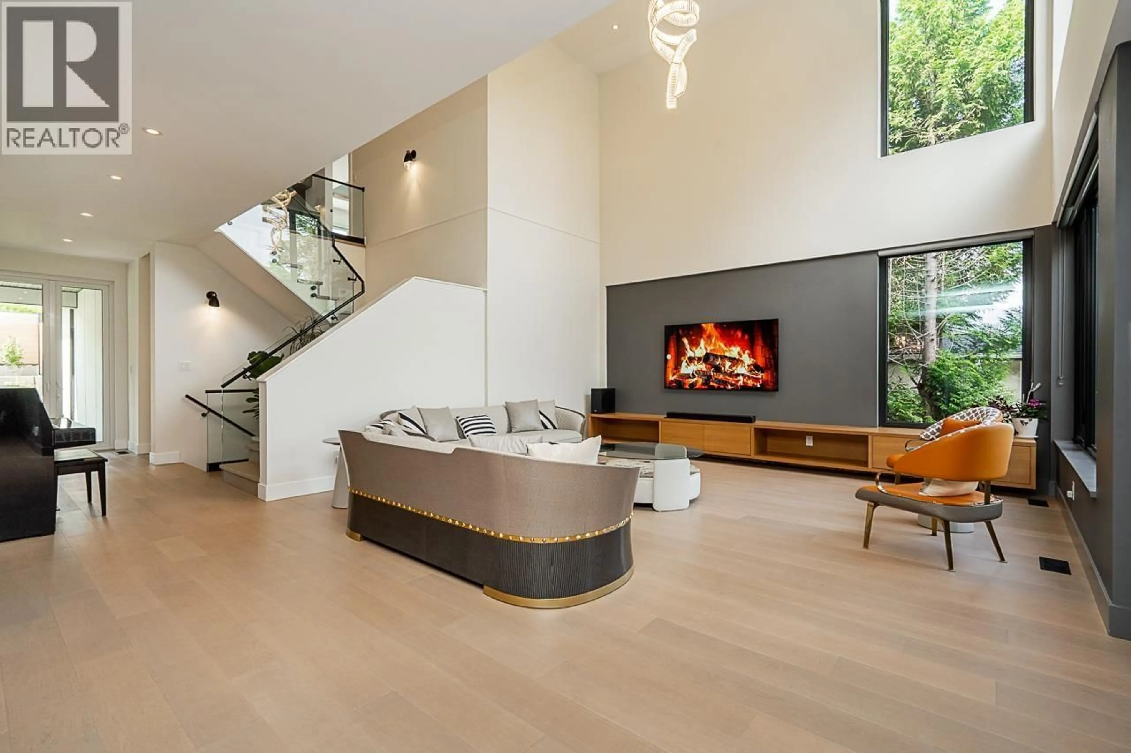 Unknown for 3170 CAPSTAN CRESCENT, Coquitlam British Columbia V3C4H2