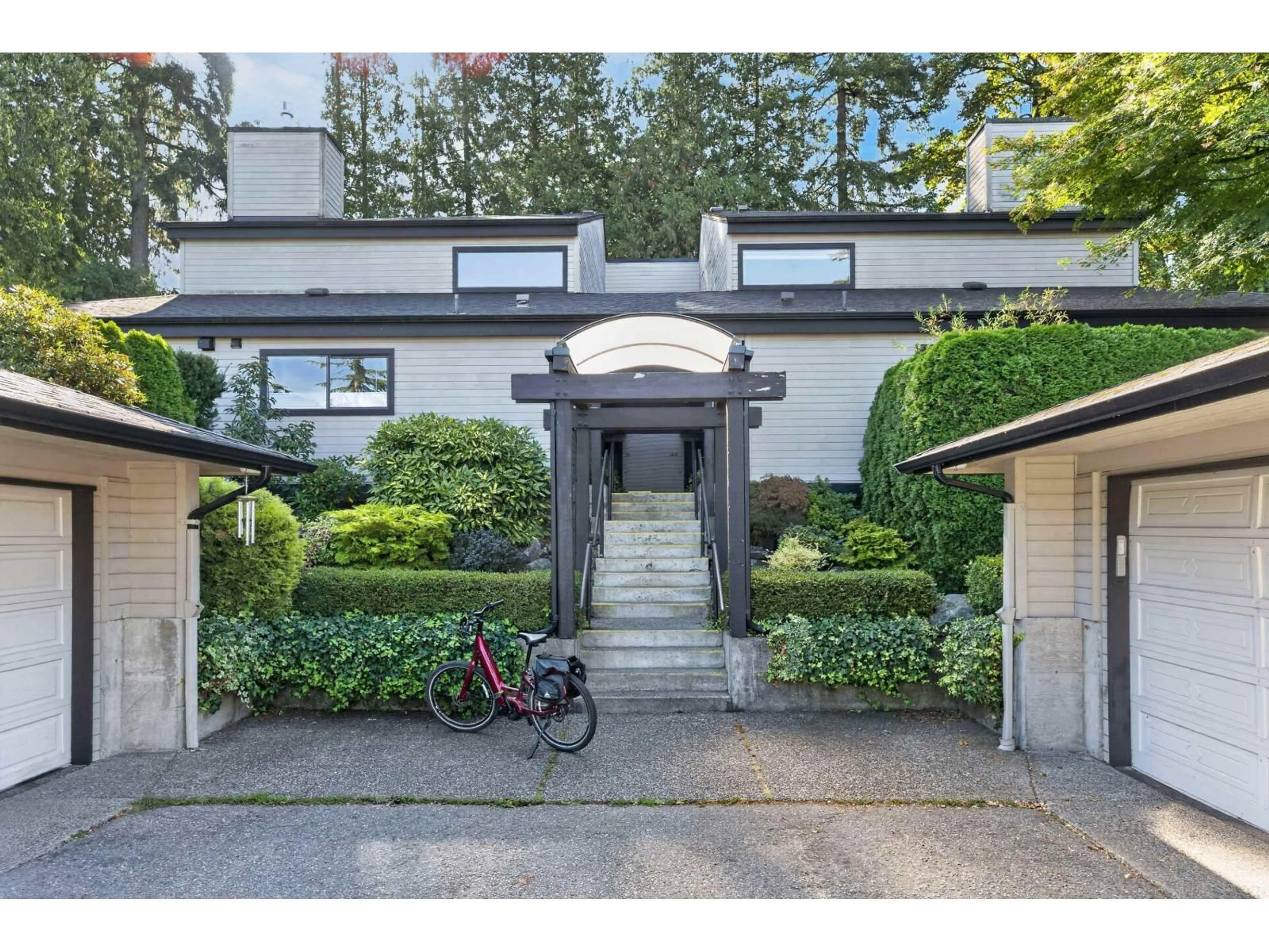 Unknown for 3626 NICO WYND DRIVE, Surrey British Columbia V4P1J3