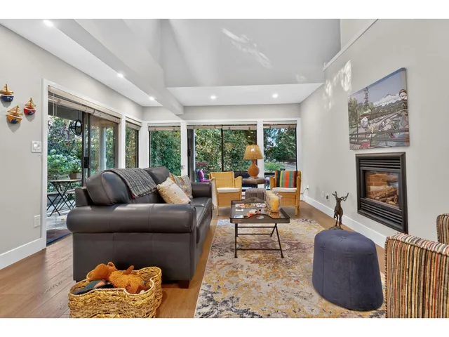 3626 NICO WYND DRIVE, Surrey 5