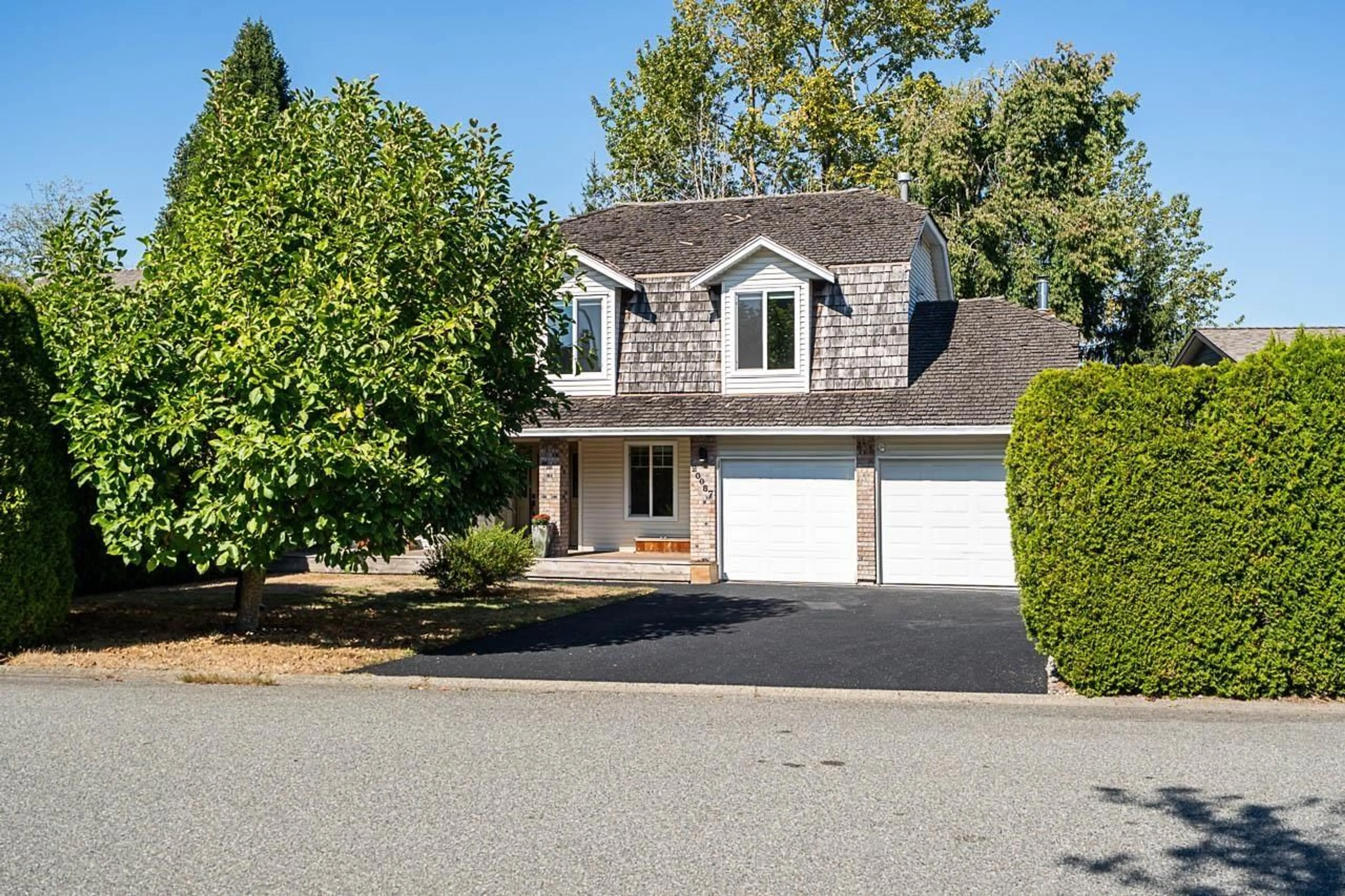 Unknown for 20087 50A AVENUE, Langley British Columbia V3A7H8