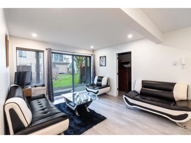 12 - 7115 134 STREET, Surrey 5