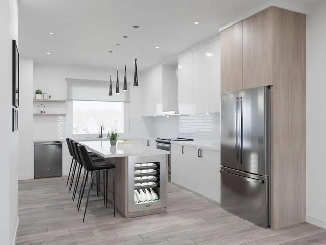 2 - 5629 KING GEORGE BOULEVARD, Surrey 2