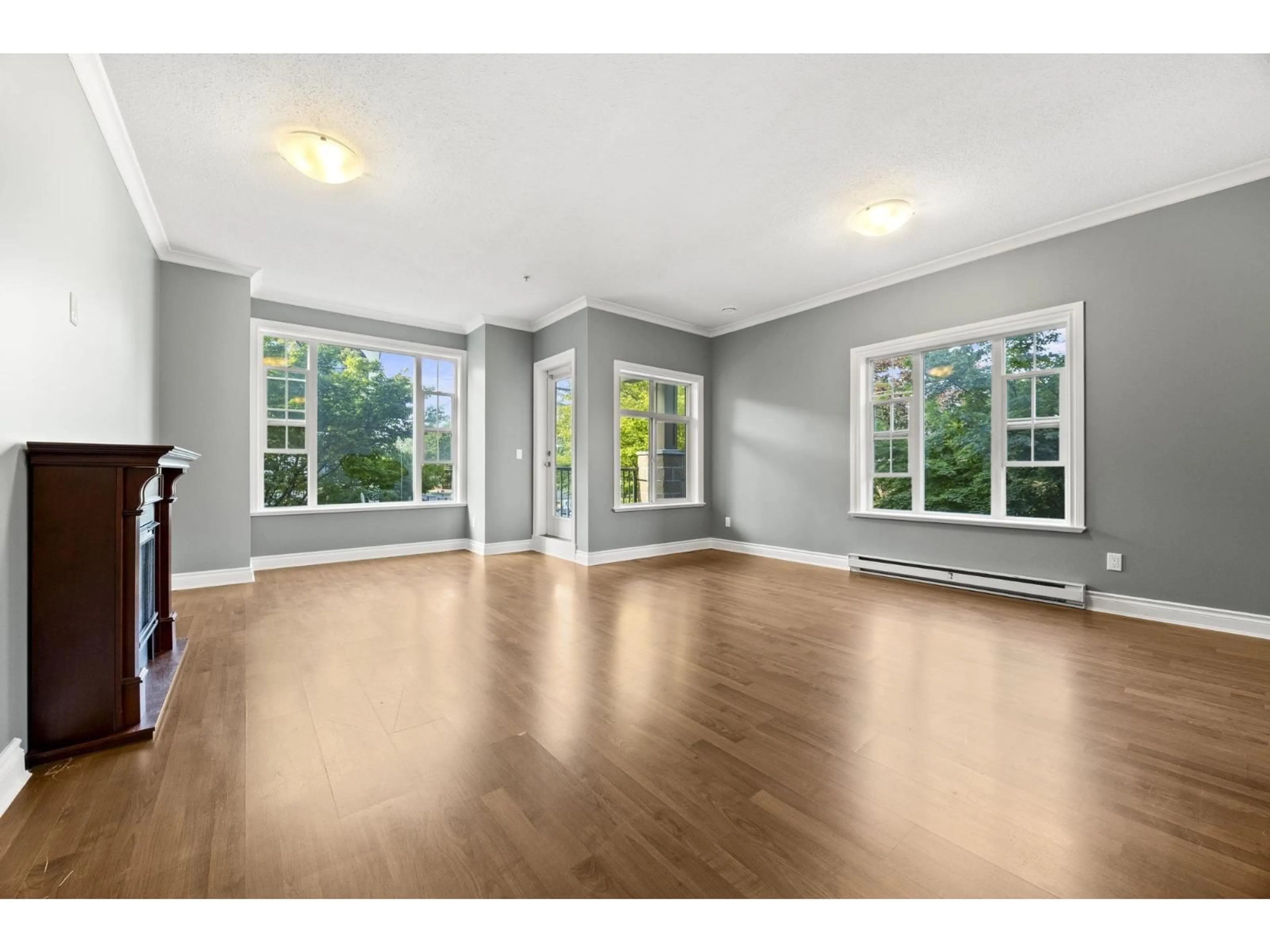 A pic of a room for 201 - 20286 53A AVENUE, Langley British Columbia V3A0A8