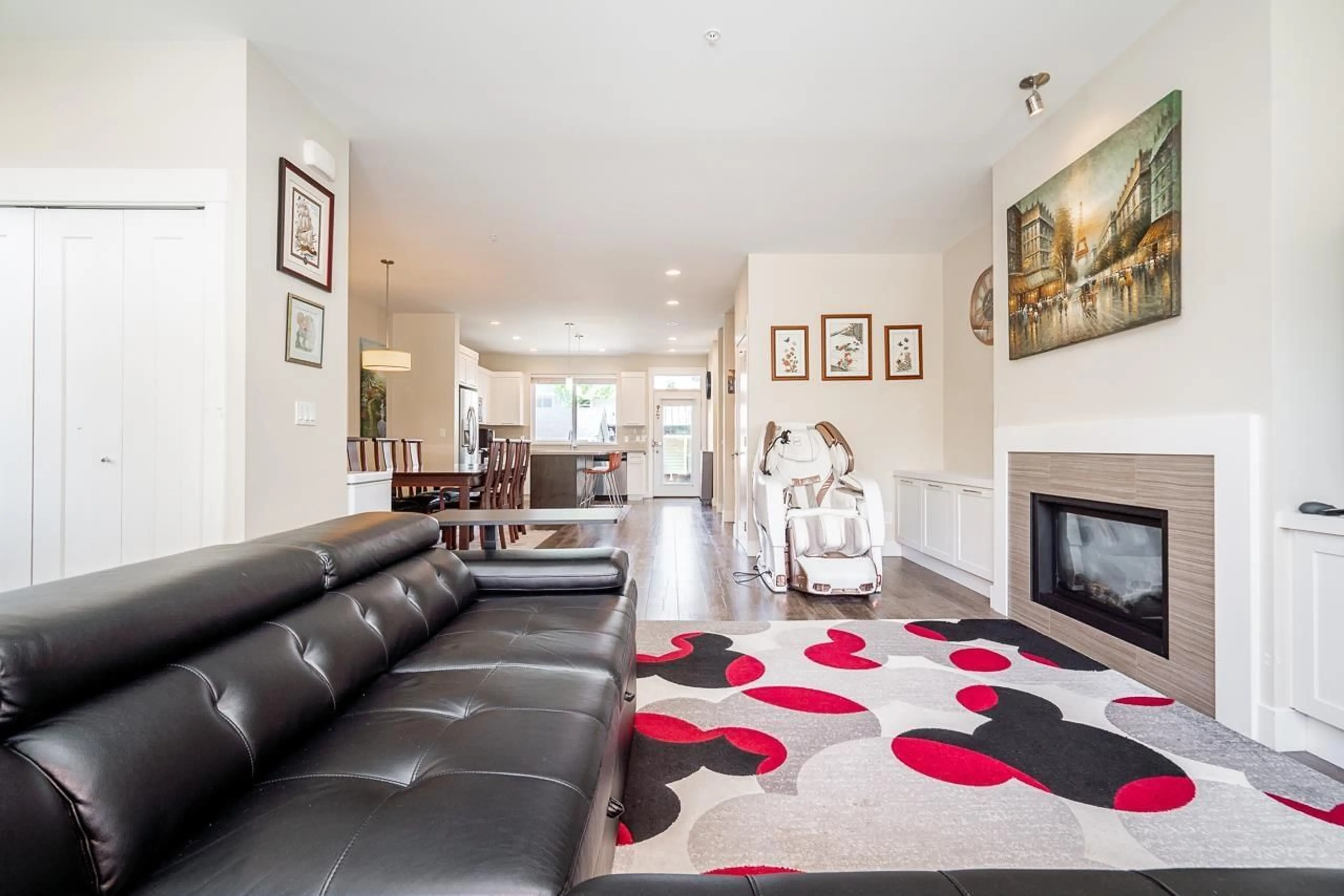 Living room with furniture, unknown for 20581 84 AVENUE, Langley British Columbia V2Y0P4