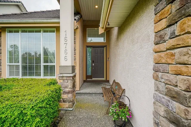 16766 108A AVENUE, Surrey 2