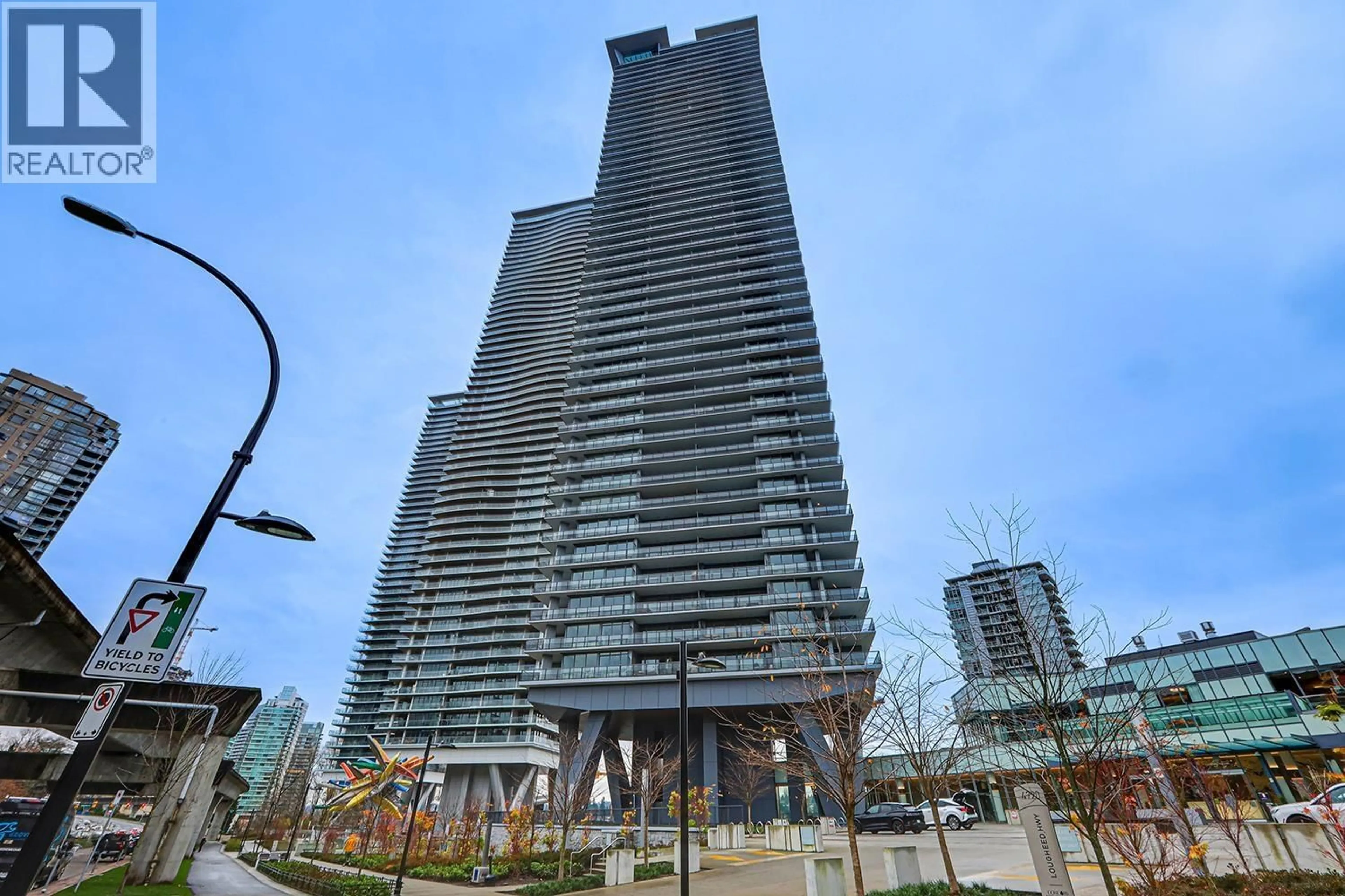 Patio, unknown for 2912 - 4730 LOUGHEED HIGHWAY, Burnaby British Columbia V5C0M9