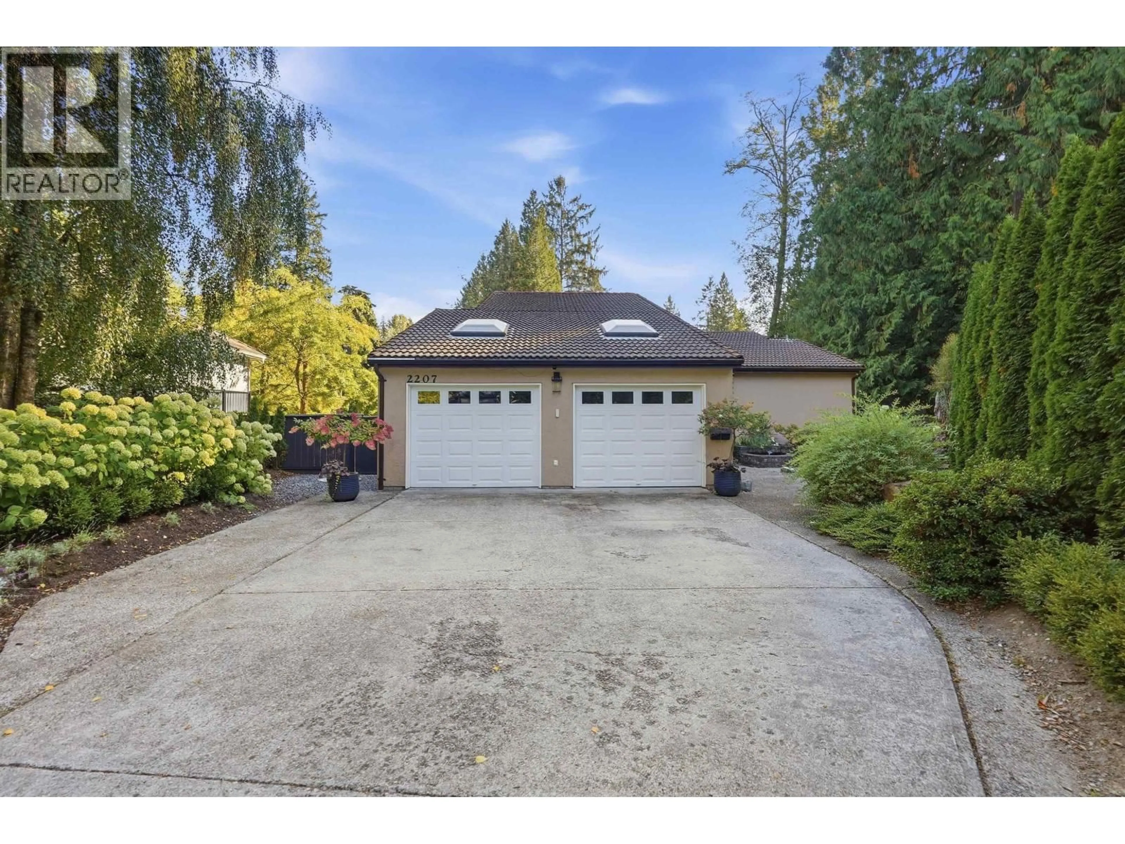 Indoor garage for 2207 TANAGER PLACE, North Vancouver British Columbia V7J3R3
