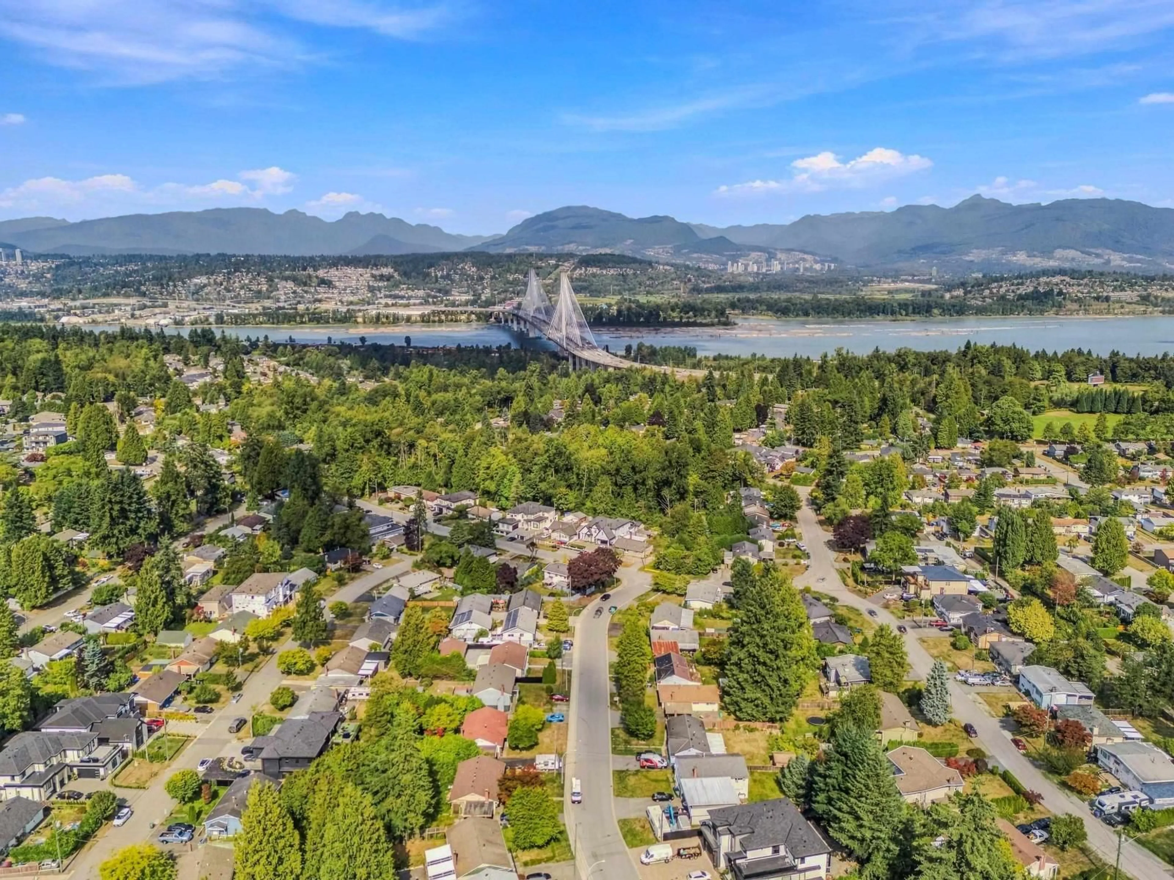 A pic from outside/outdoor area/front of a property/back of a property/a pic from drone, water/lake/river/ocean view for 11055 ORIOLE DRIVE, Surrey British Columbia V3R5A7
