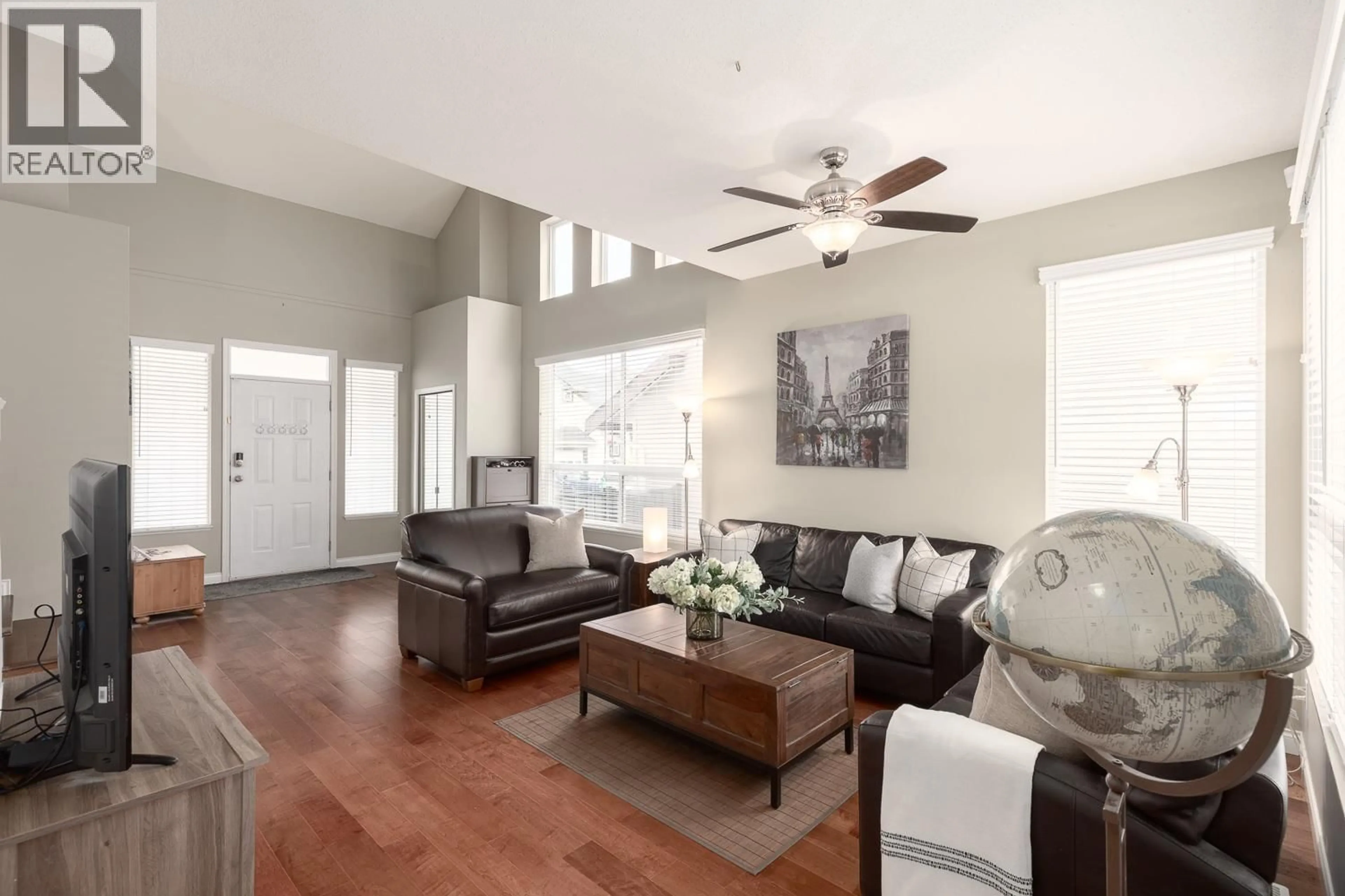 Living room with furniture, wood/laminate floor for 11891 ORCHARD LANE, Pitt Meadows British Columbia V3Y2S6