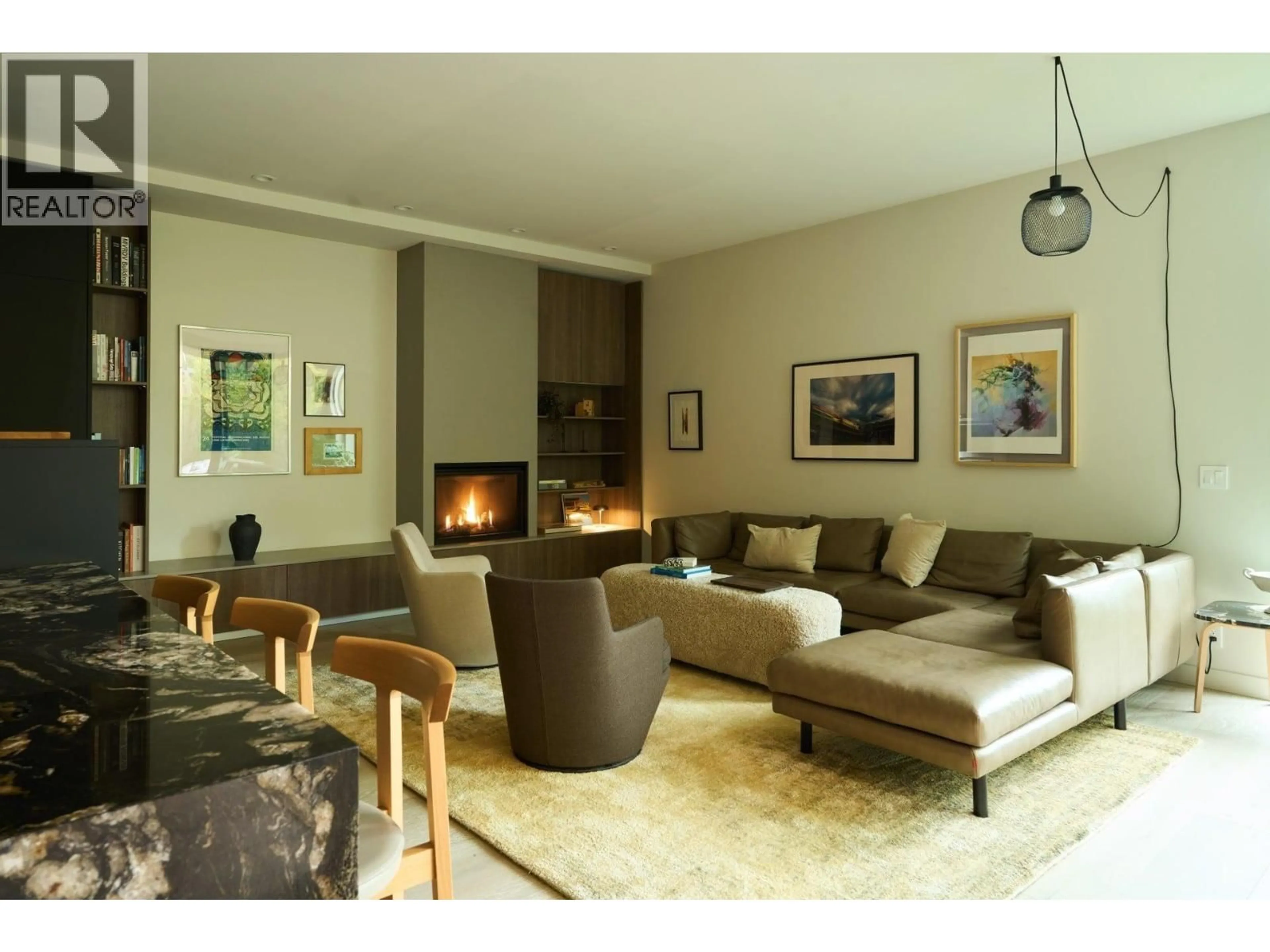 Living room with furniture, unknown for 1191 WELLINGTON DRIVE, North Vancouver British Columbia V7K1L3