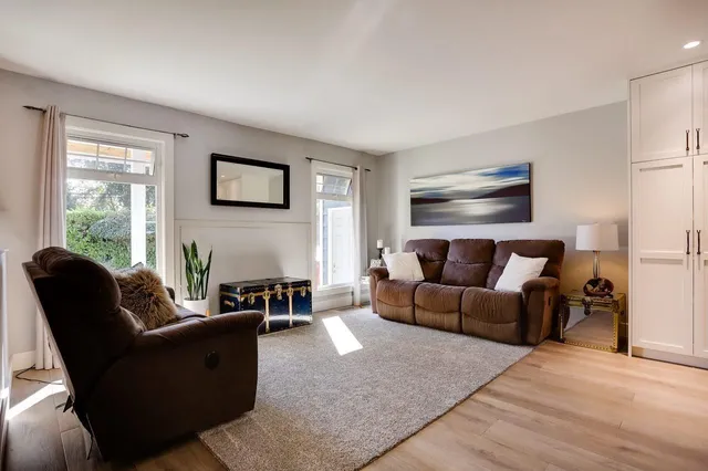 1835 156 STREET, Surrey 3